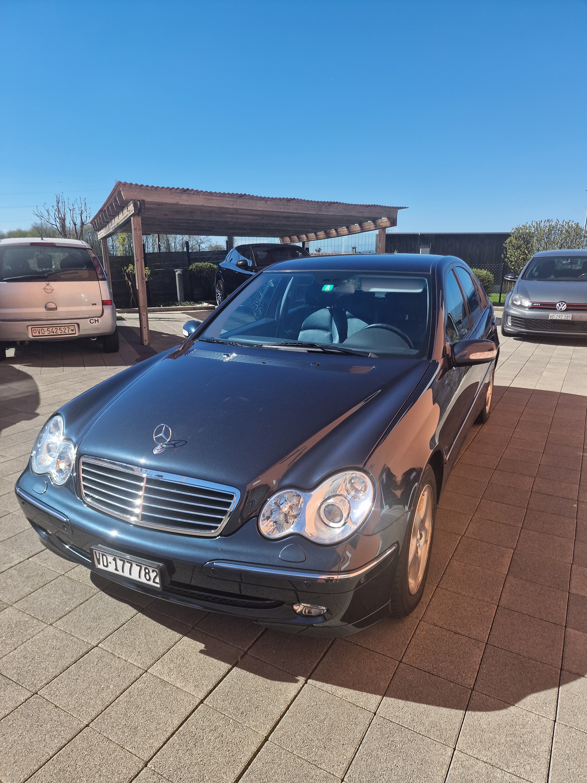 MERCEDES-BENZ C 200 Kompressor-image-0