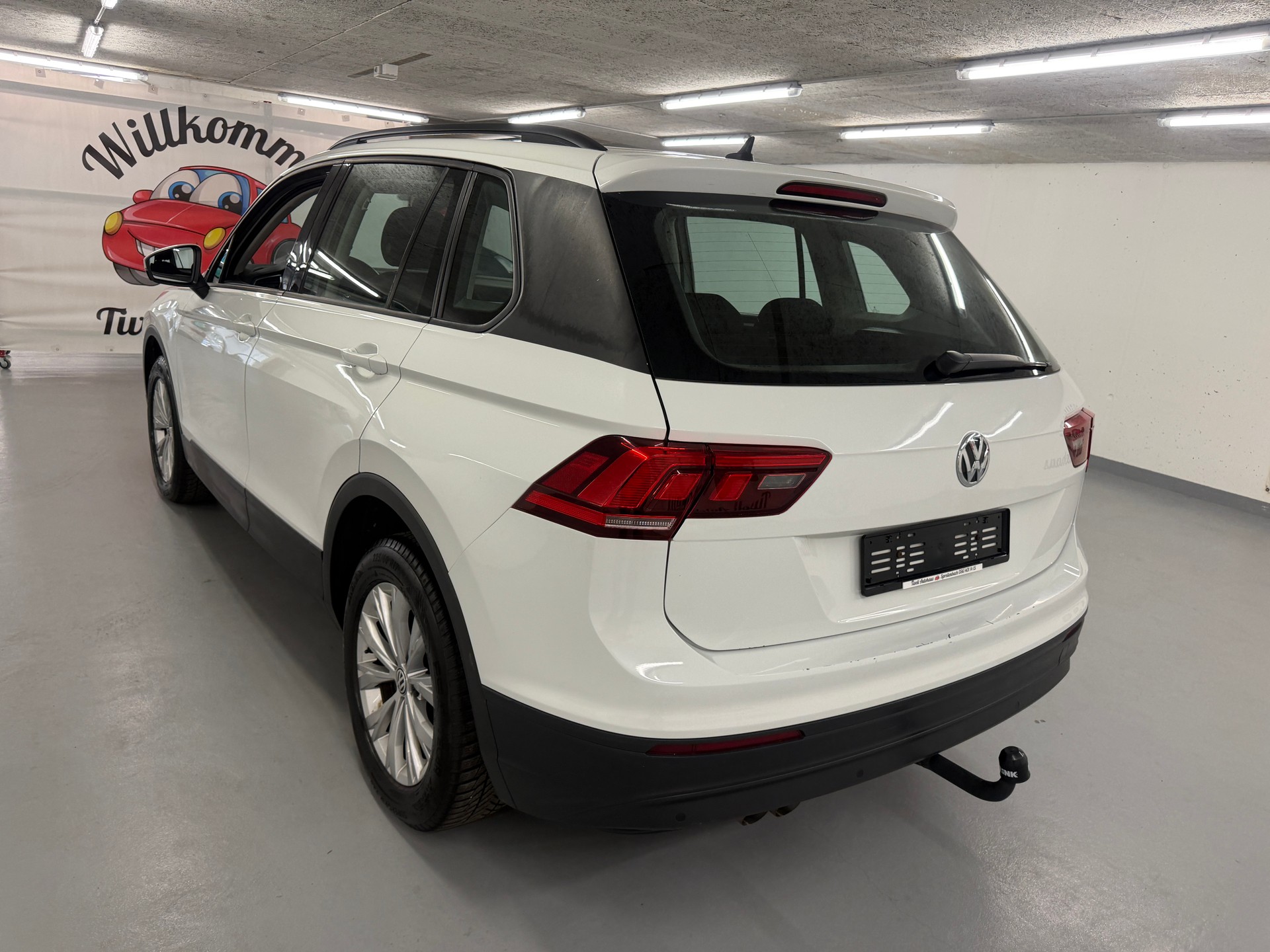 VW Tiguan 2.0 TDI SCR Comfortline 4Motion DSG-image-6