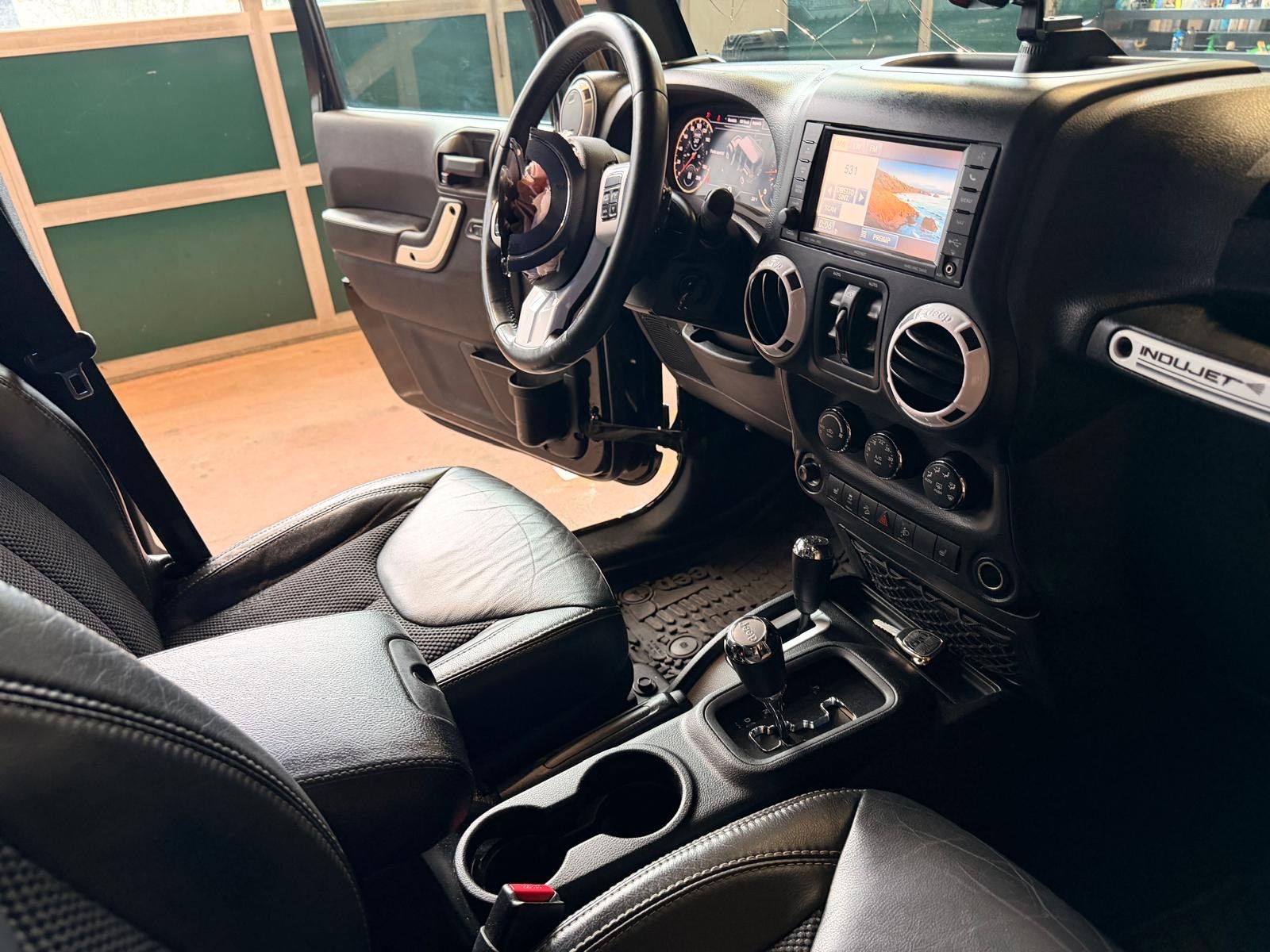 JEEP Wrangler 2.8CRD Unlimited-image-12