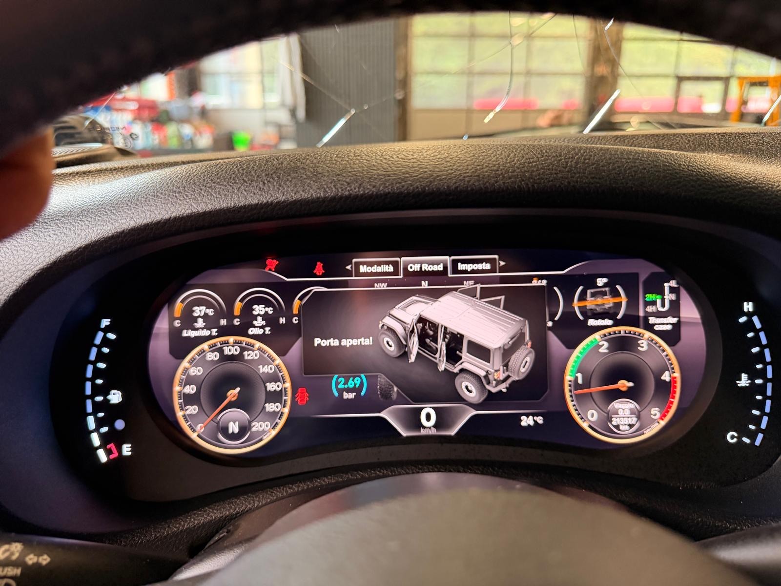 JEEP Wrangler 2.8CRD Unlimited-image-14