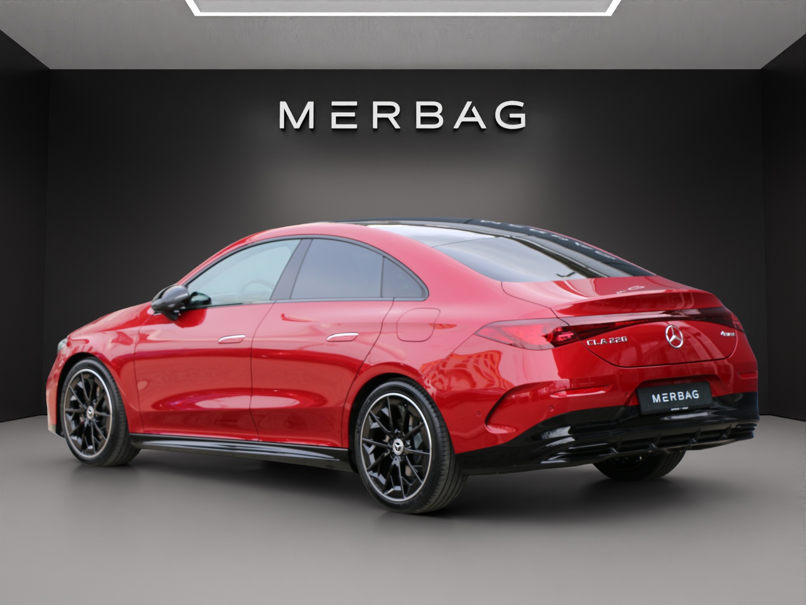 MERCEDES-BENZ CLA 220 8G-DCT 4Matic-image-2