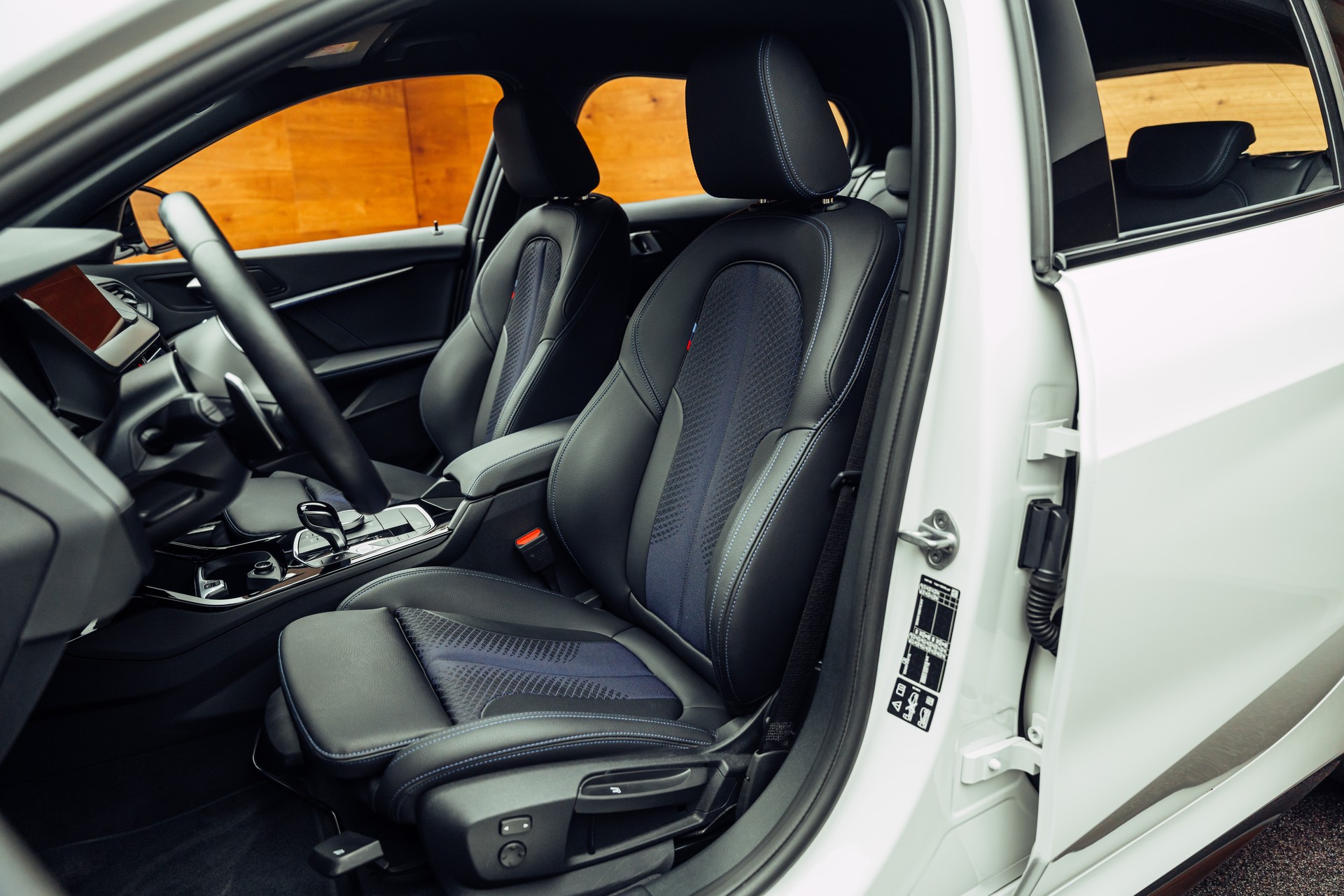 BMW M135i xDrive Steptronic-image-5