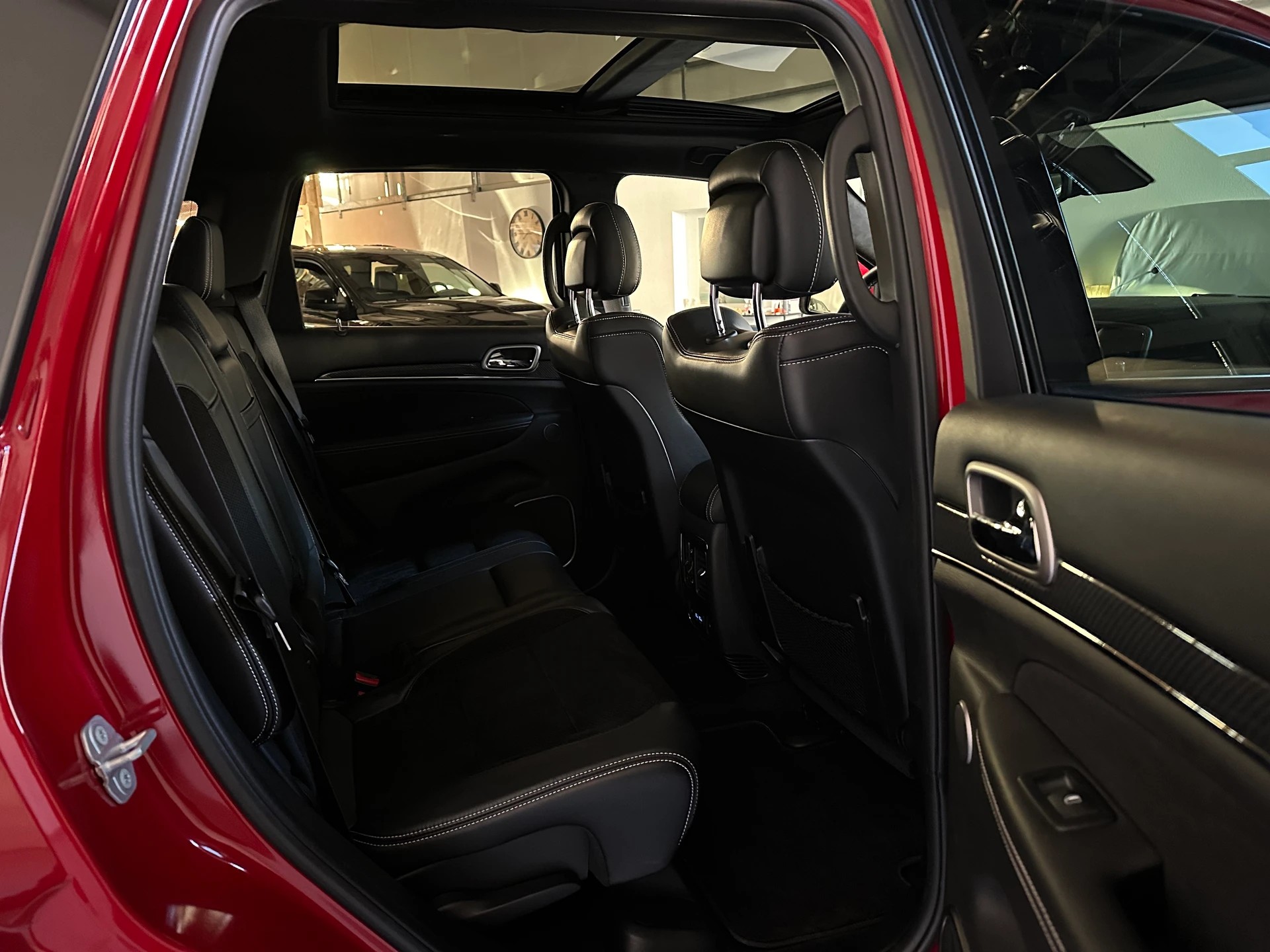 JEEP Grand Cherokee 6.4 V8 HEMI SRT8 Automatic-image-5