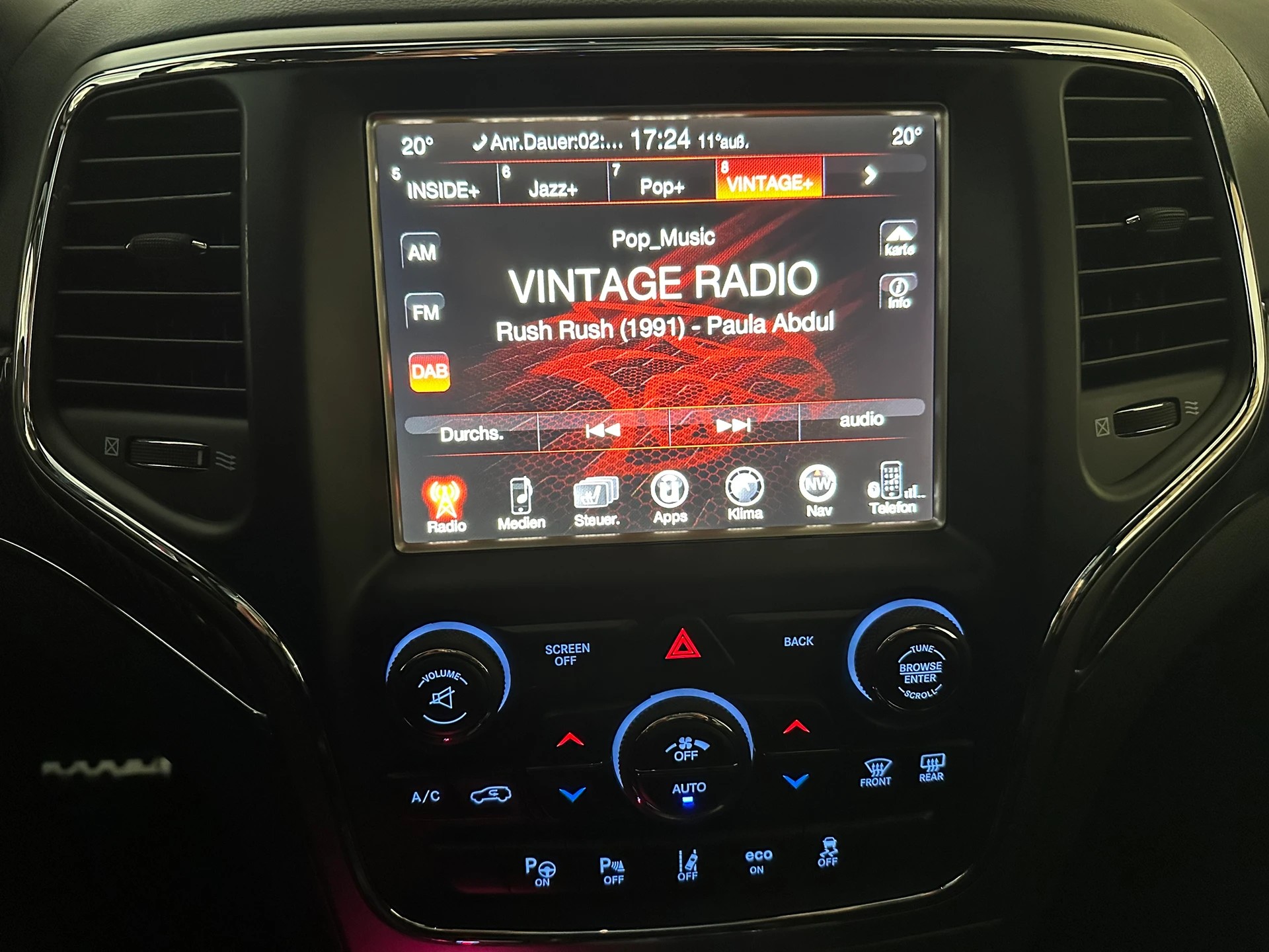 JEEP Grand Cherokee 6.4 V8 HEMI SRT8 Automatic-image-9