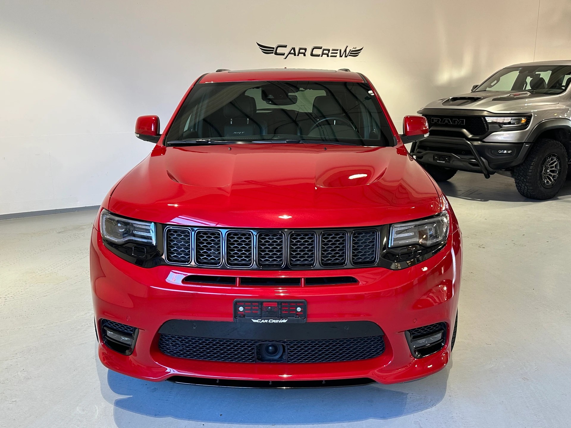JEEP Grand Cherokee 6.4 V8 HEMI SRT8 Automatic-image-1