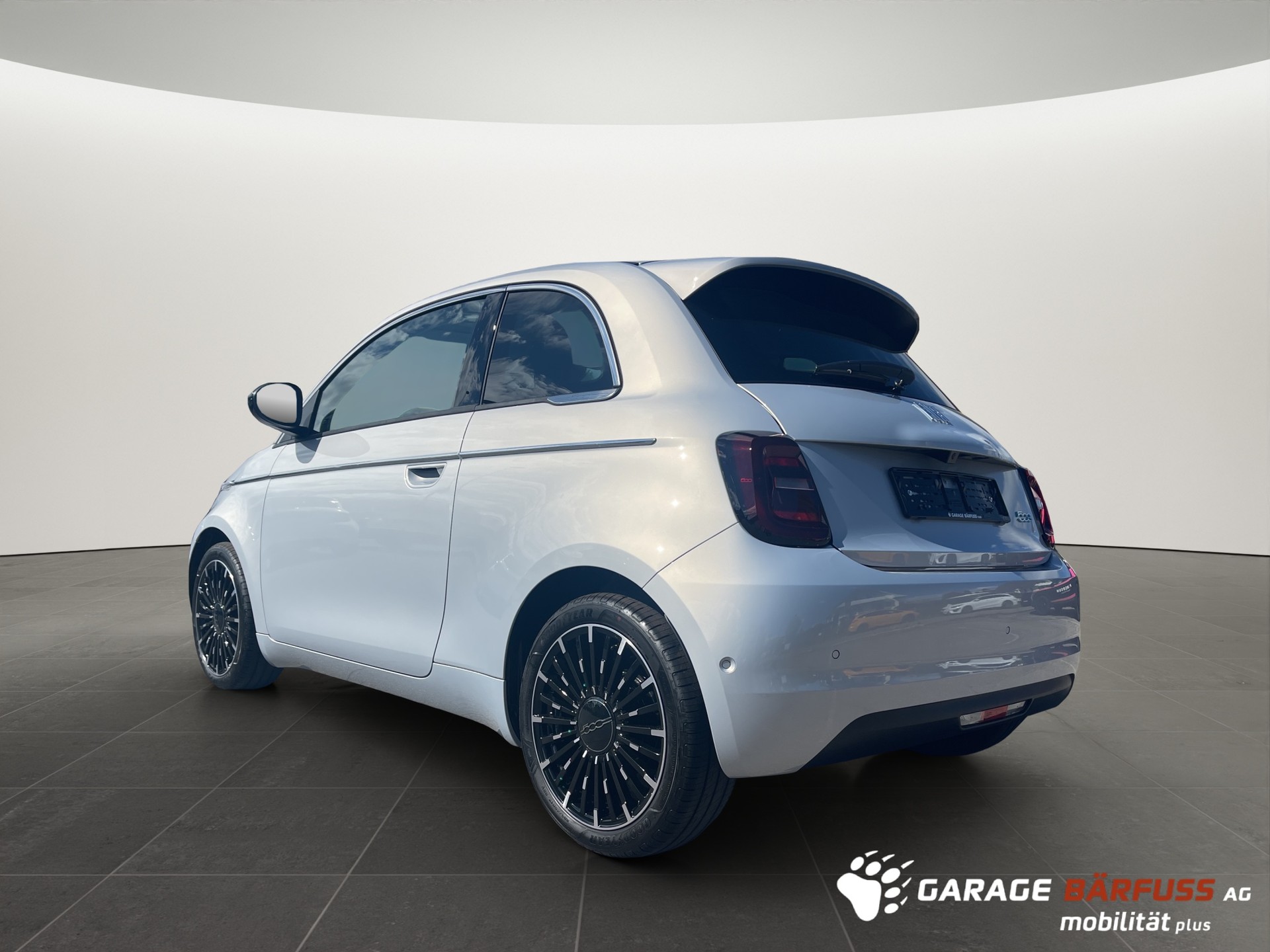 FIAT 500La Prima 3+1-showroom-element-2