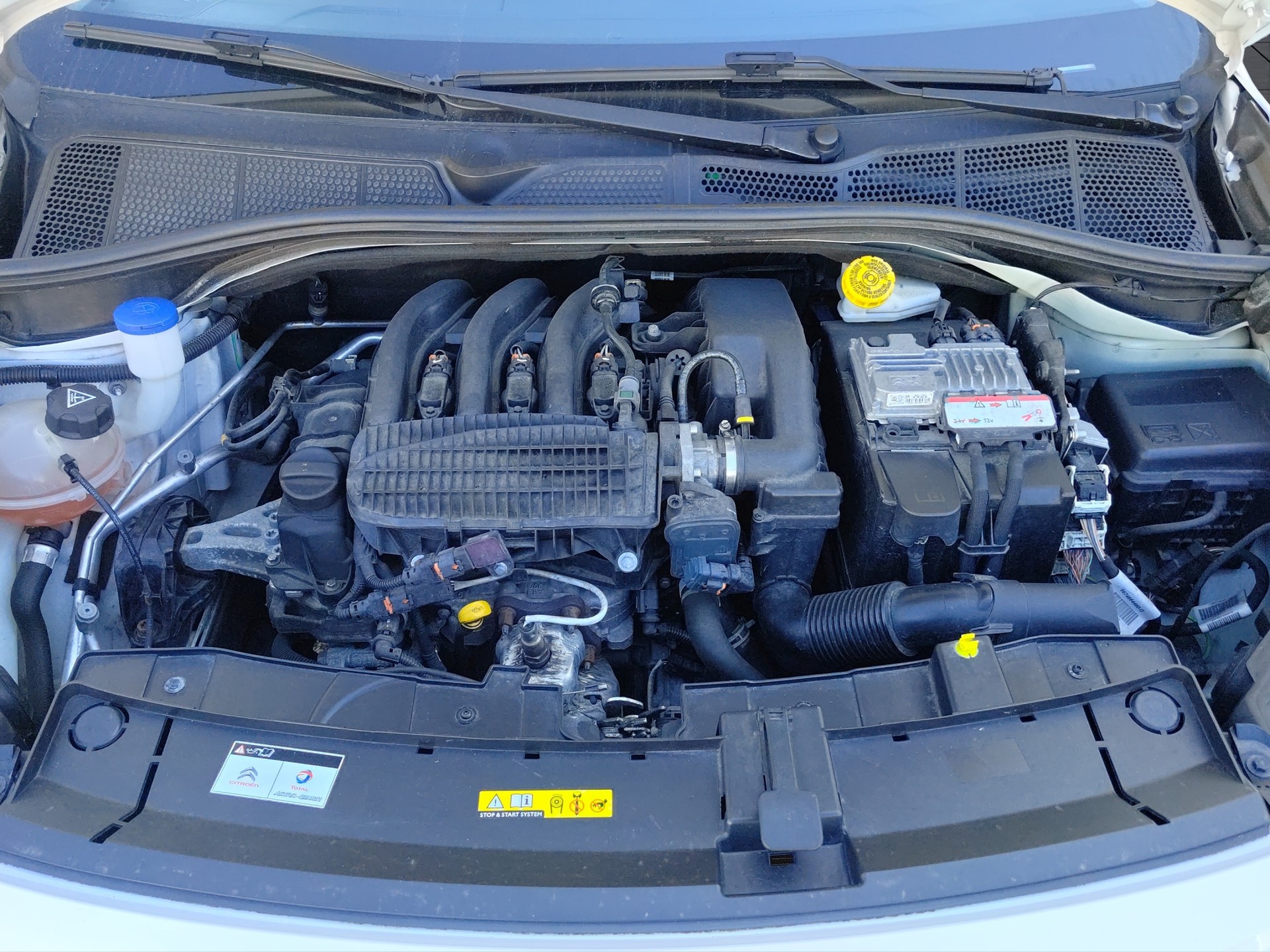 CITROEN C4 Cactus 1.2 e-VTi Shine Edition ETG-image-23
