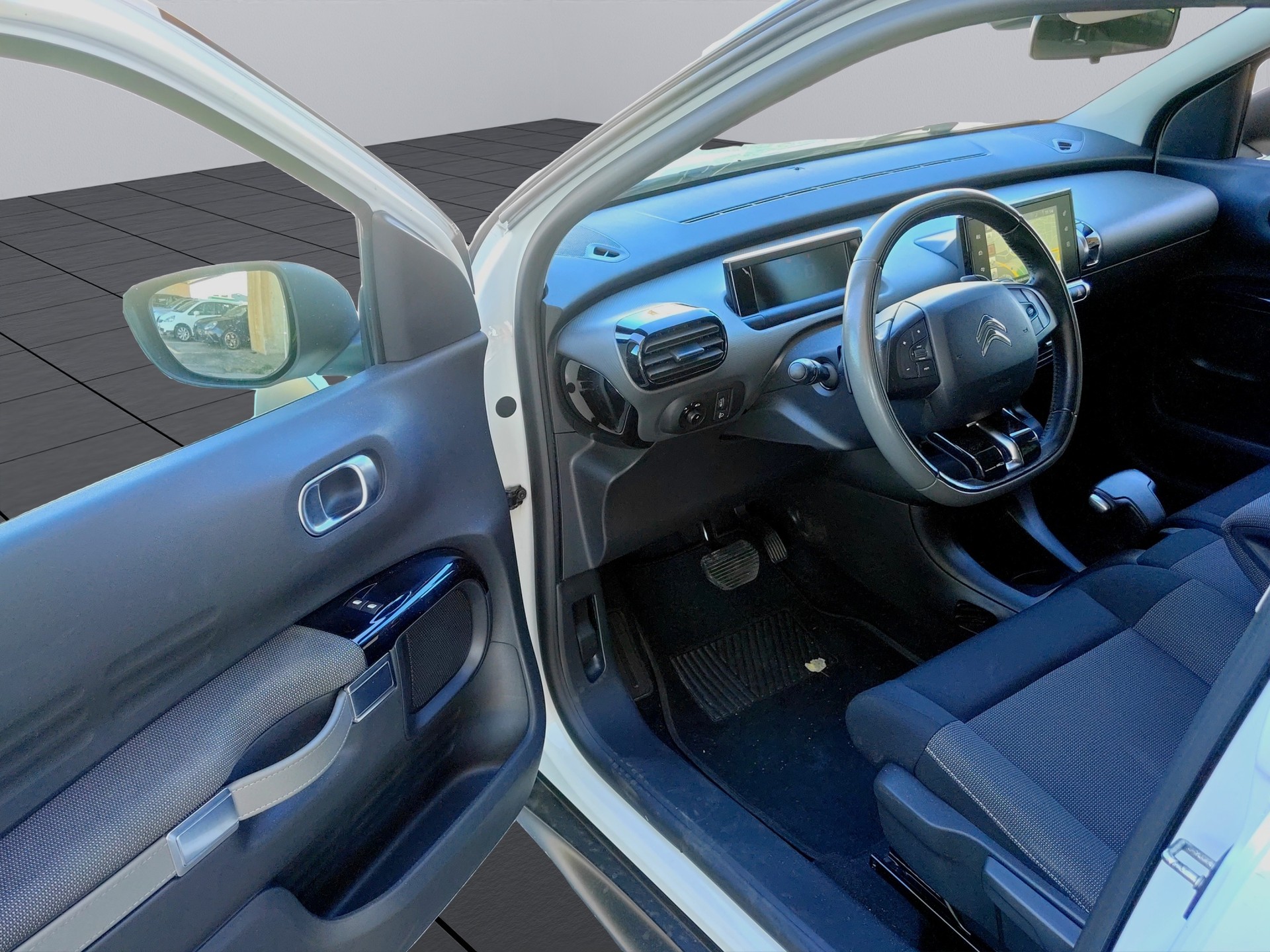 CITROEN C4 Cactus 1.2 e-VTi Shine Edition ETG-image-19