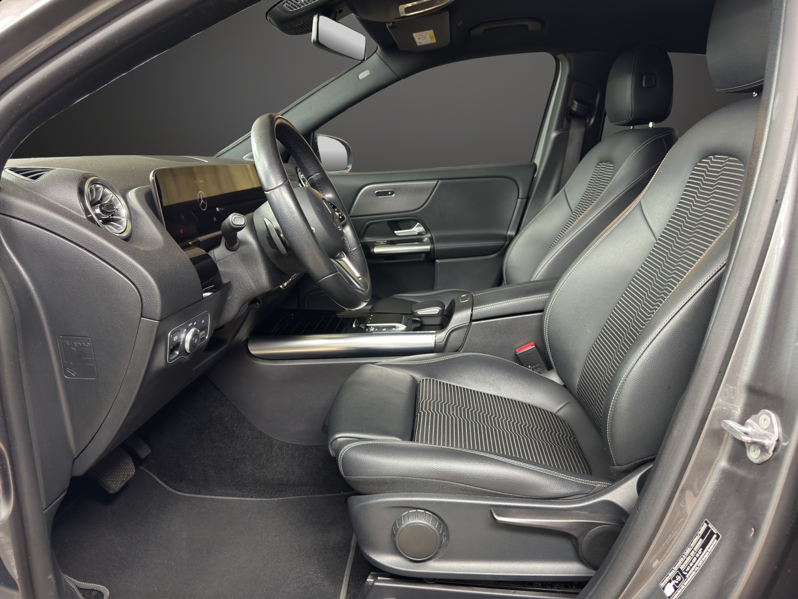 MERCEDES-BENZ GLA 250e Progressive 8G-D-image-9