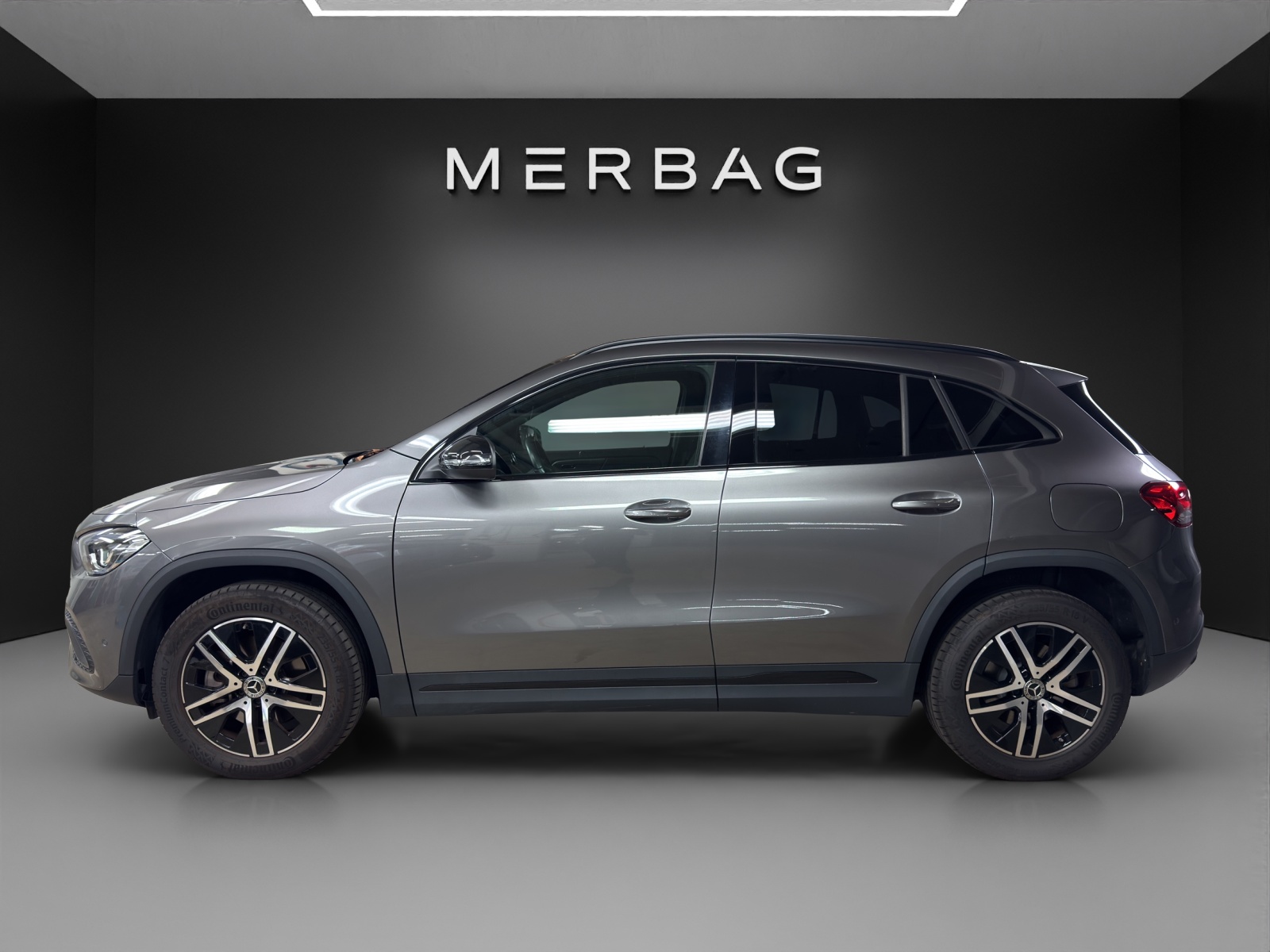 MERCEDES-BENZ GLA 250e Progressive 8G-D-image-1