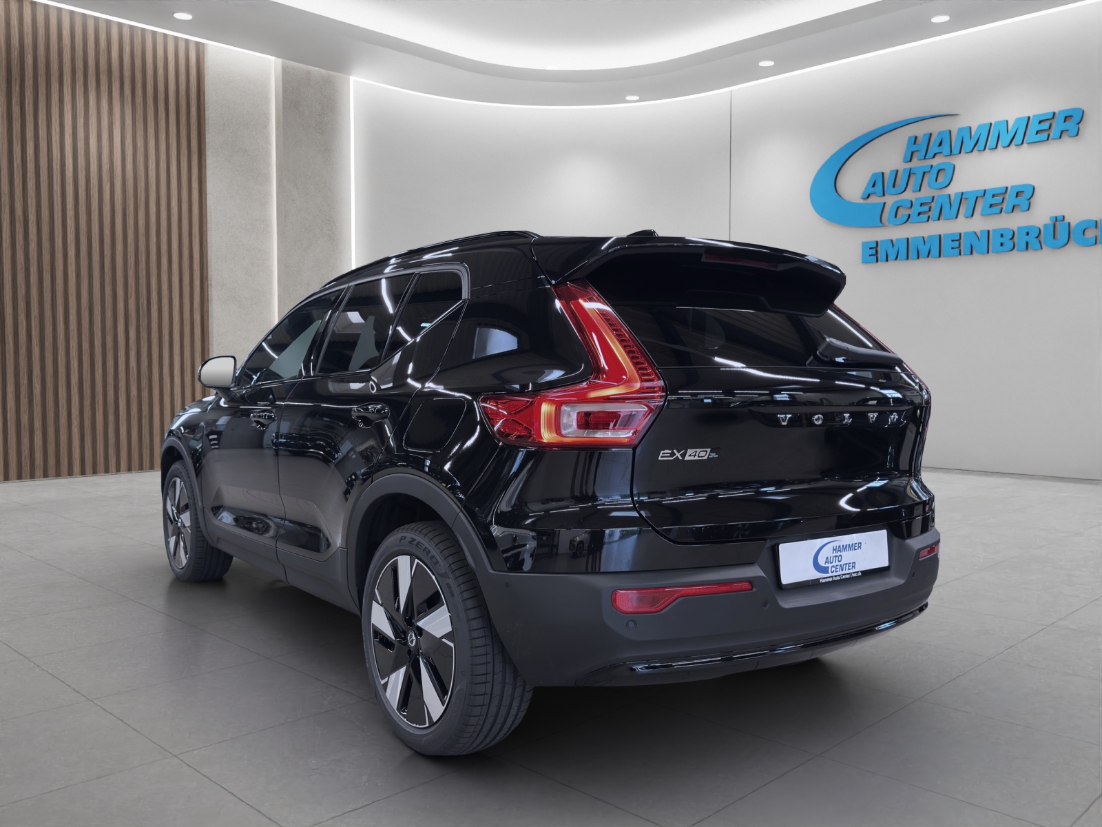 VOLVO EX40 Twin Plus AWD-image-2