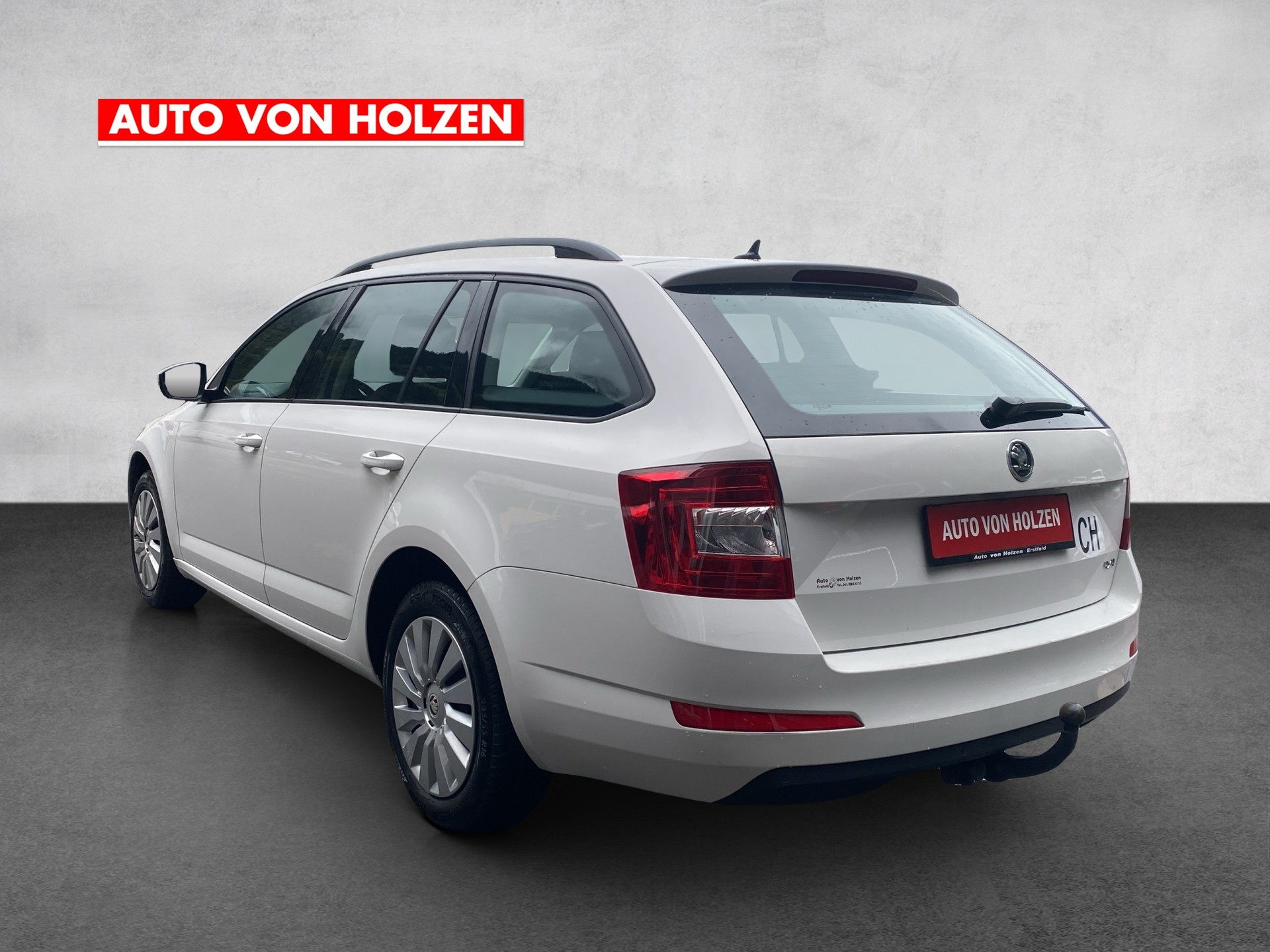 SKODA Octavia Combi 1.6 TDI Ambition 4x4-image-2