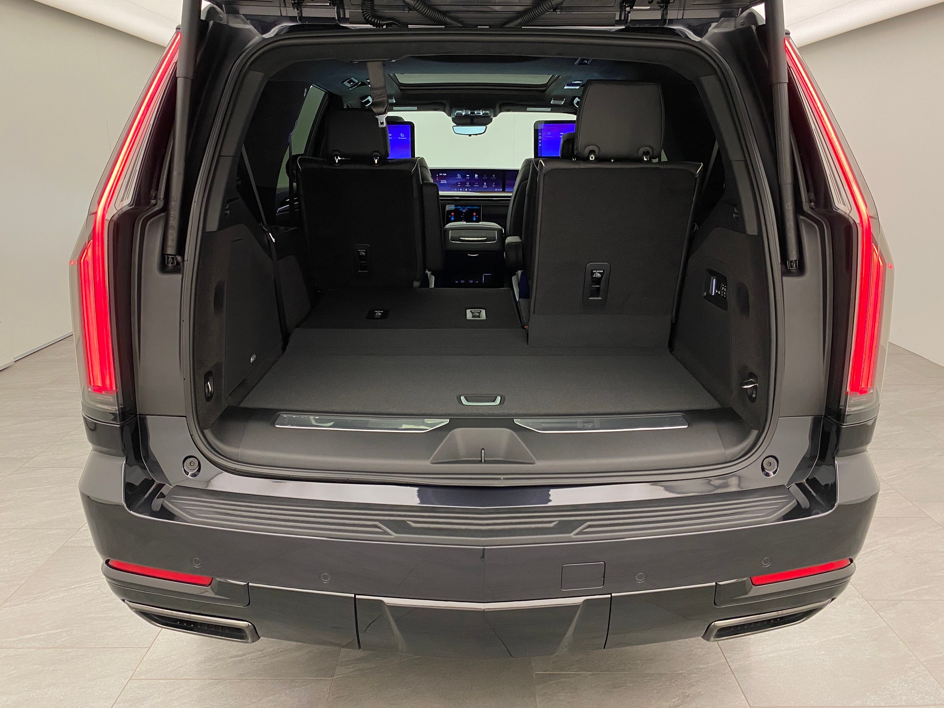 CADILLAC Escalade Sport Platinum 6.2 AWD-image-15