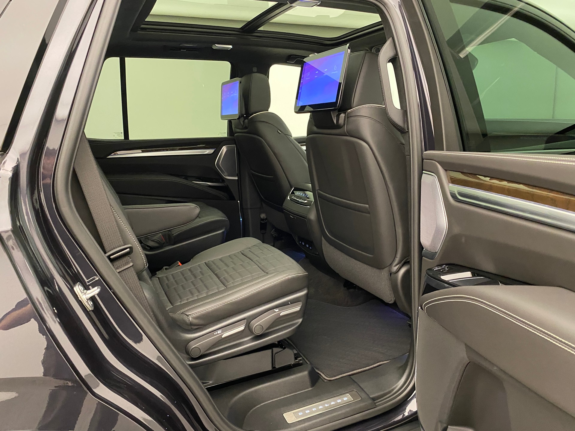 CADILLAC Escalade Sport Platinum 6.2 AWD-image-12