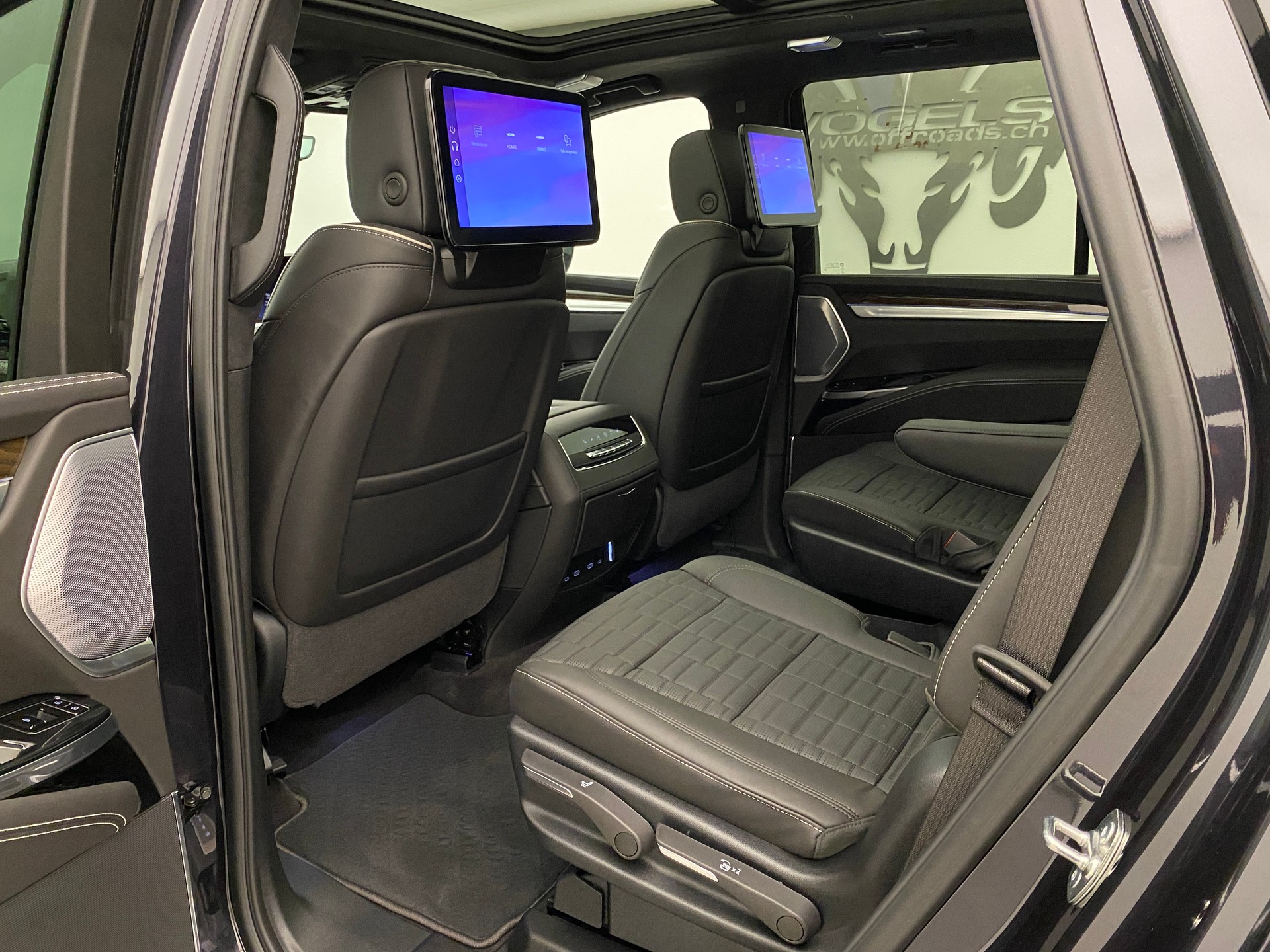 CADILLAC Escalade Sport Platinum 6.2 AWD-image-14