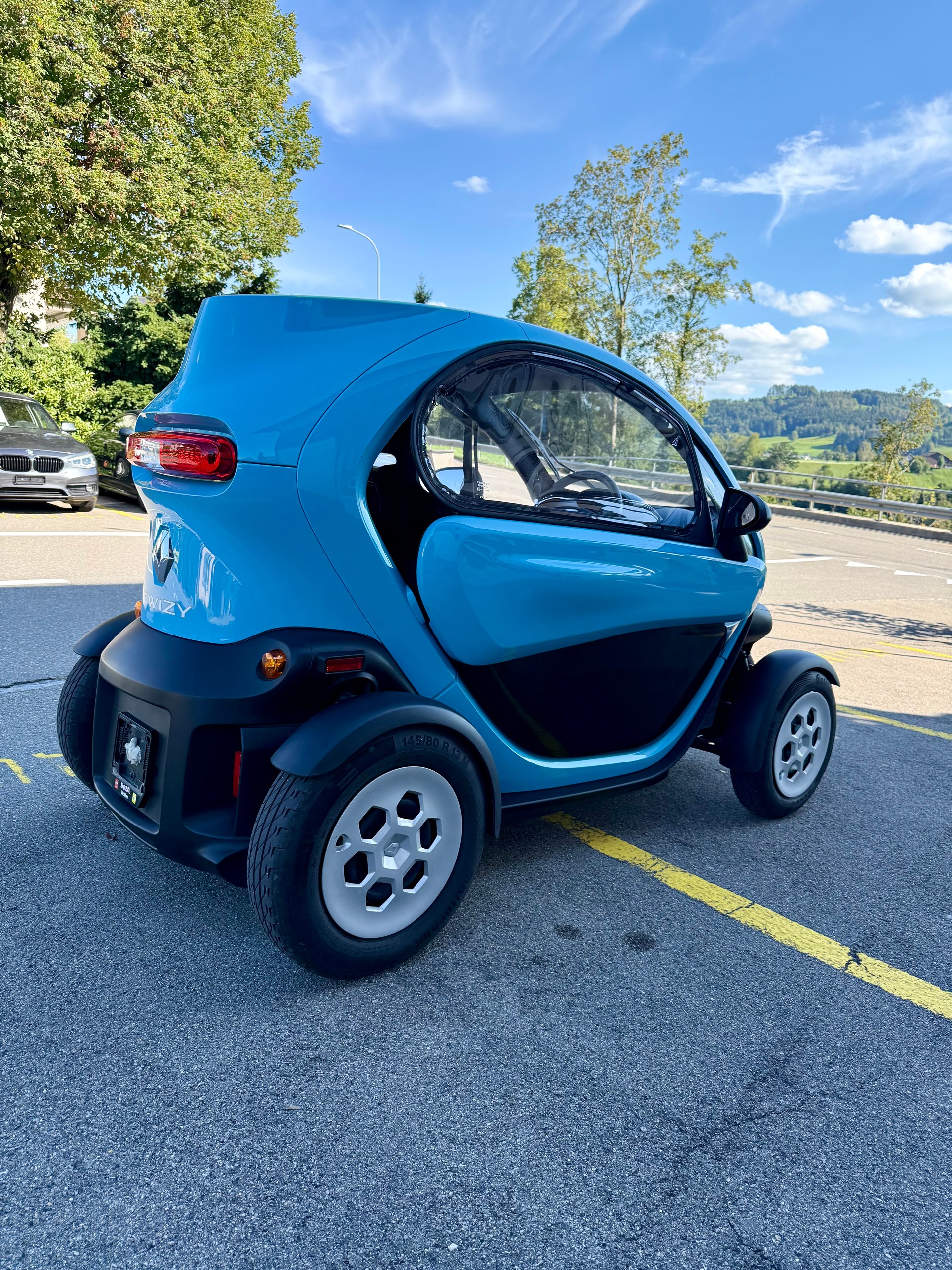 RENAULT Twizy Z.E. FP Sport Edition (incl. Battery)-image-7