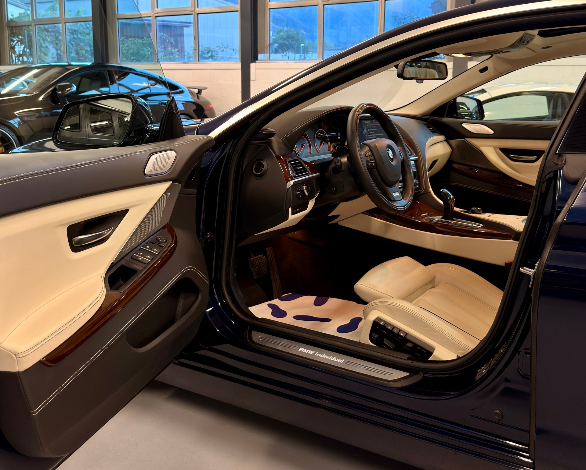 BMW 650i Gran Coupé xDrive Individual-image-5
