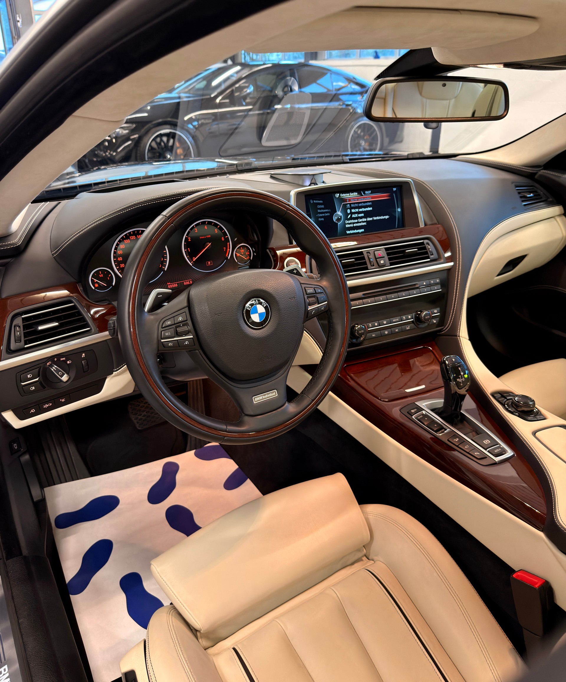BMW 650i Gran Coupé xDrive Individual-image-6