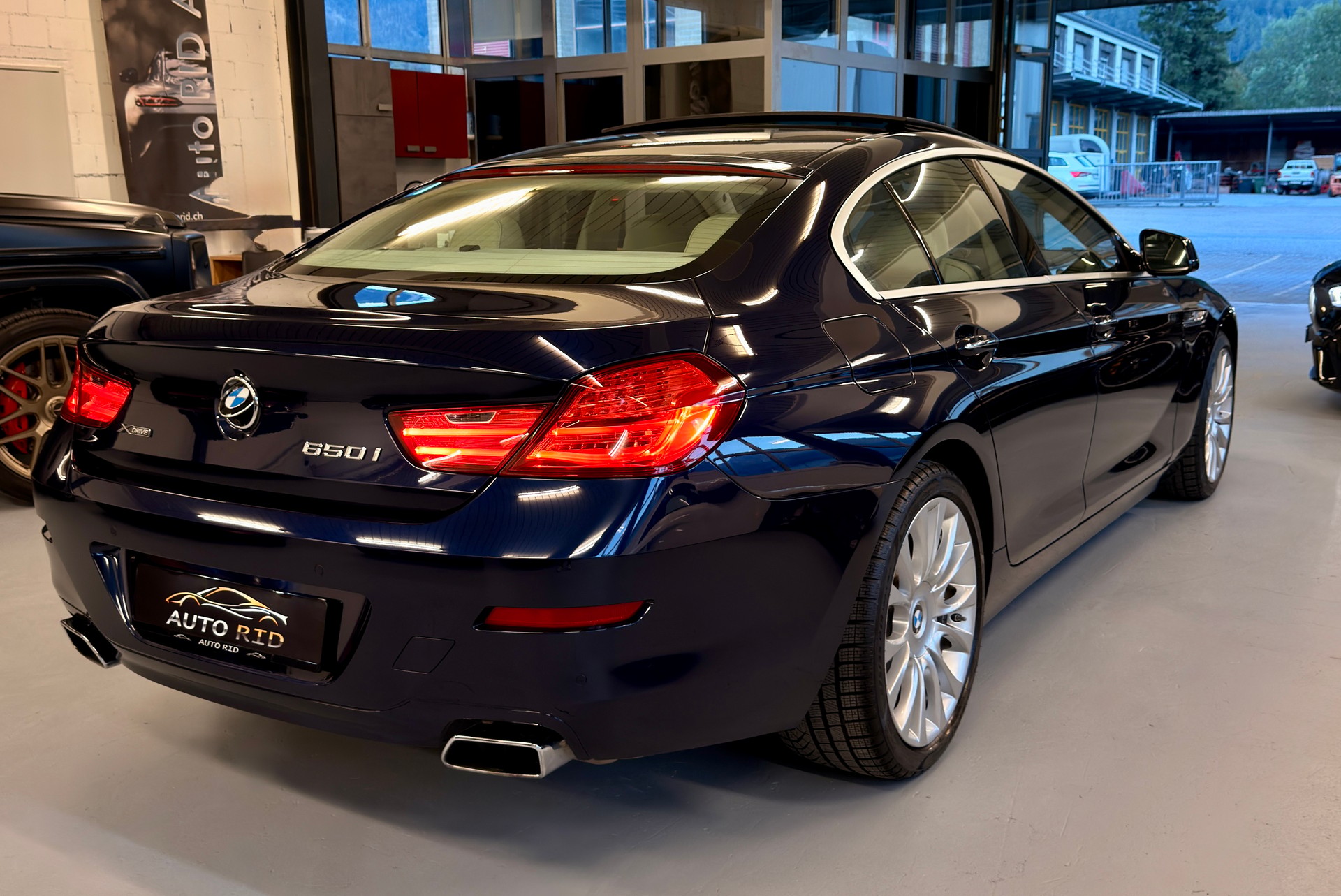BMW 650i Gran Coupé xDrive Individual-showroom-element-3