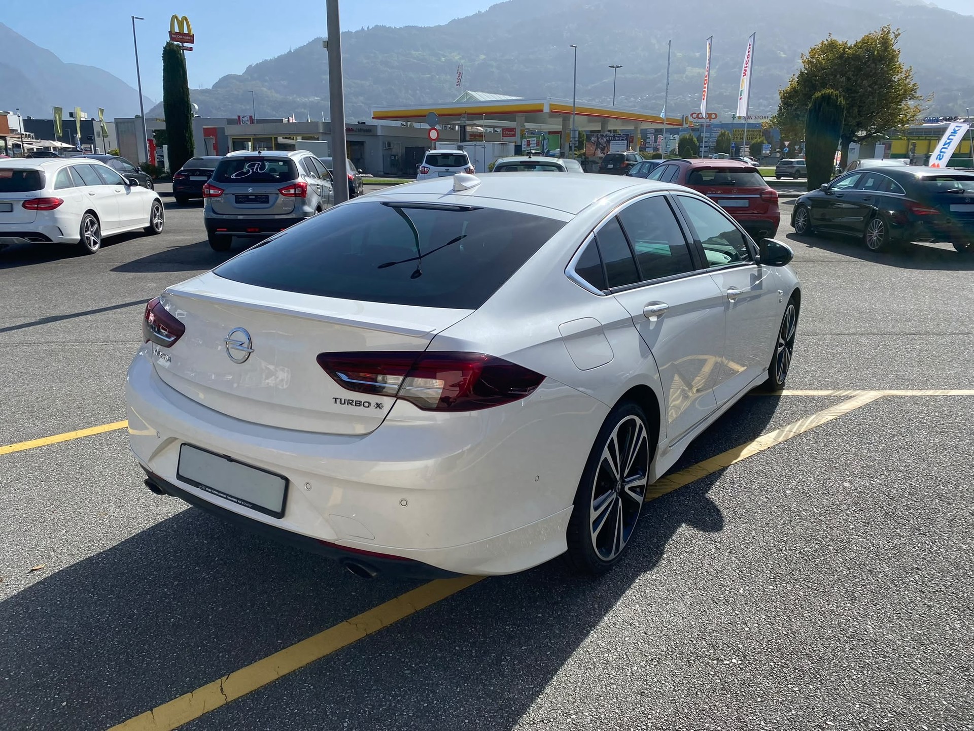 OPEL Insignia 2.0 T Grand Sport Excellence 4WD Automat.-image-4
