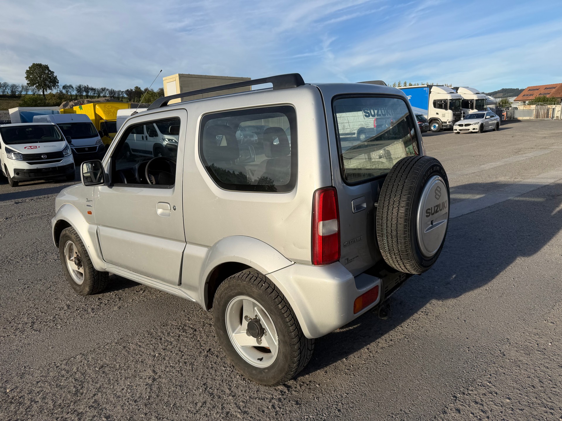 SUZUKI Jimny 1.3 16V (Special) Limited Edition-image-3
