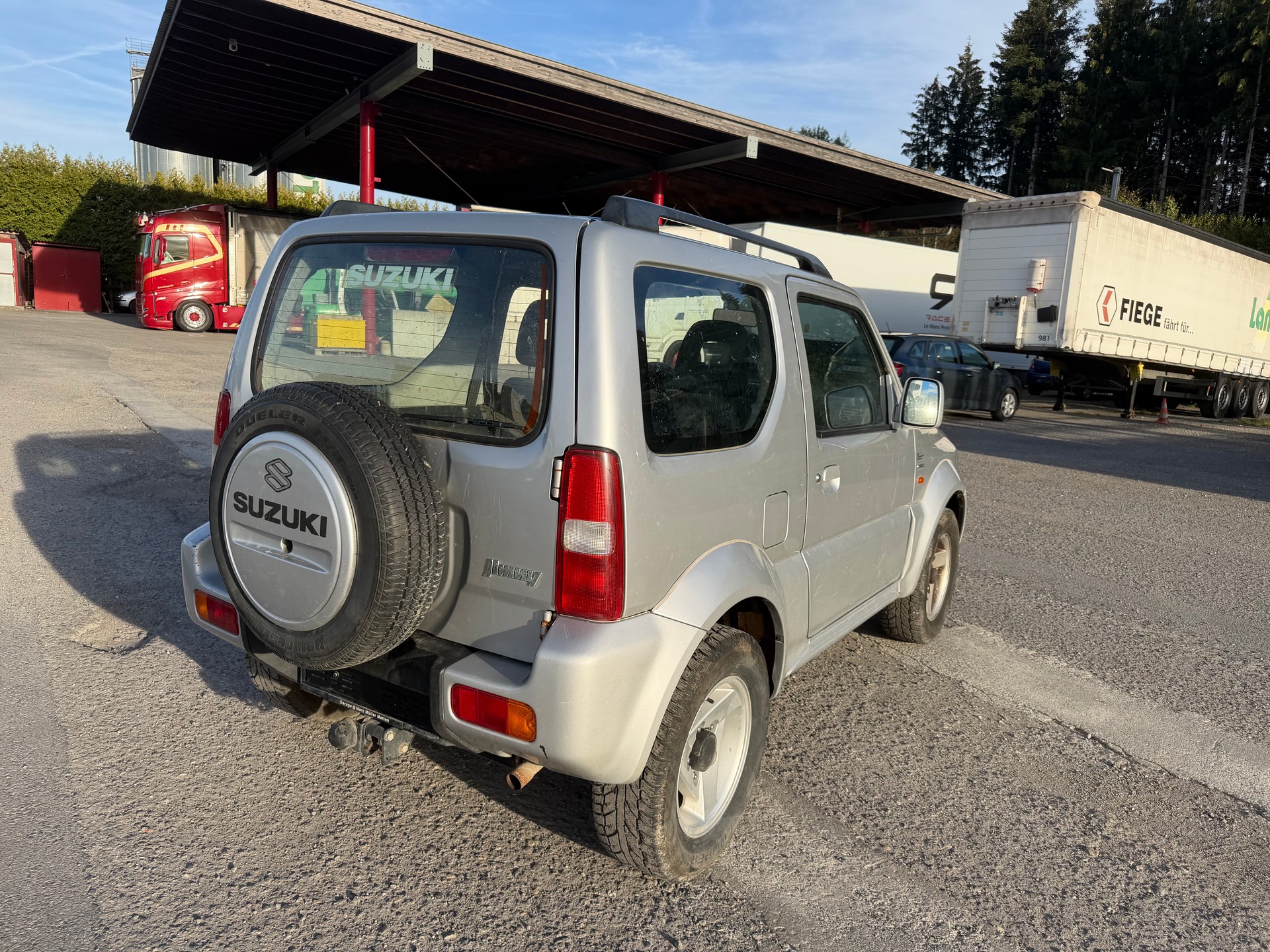 SUZUKI Jimny 1.3 16V (Special) Limited Edition-image-4