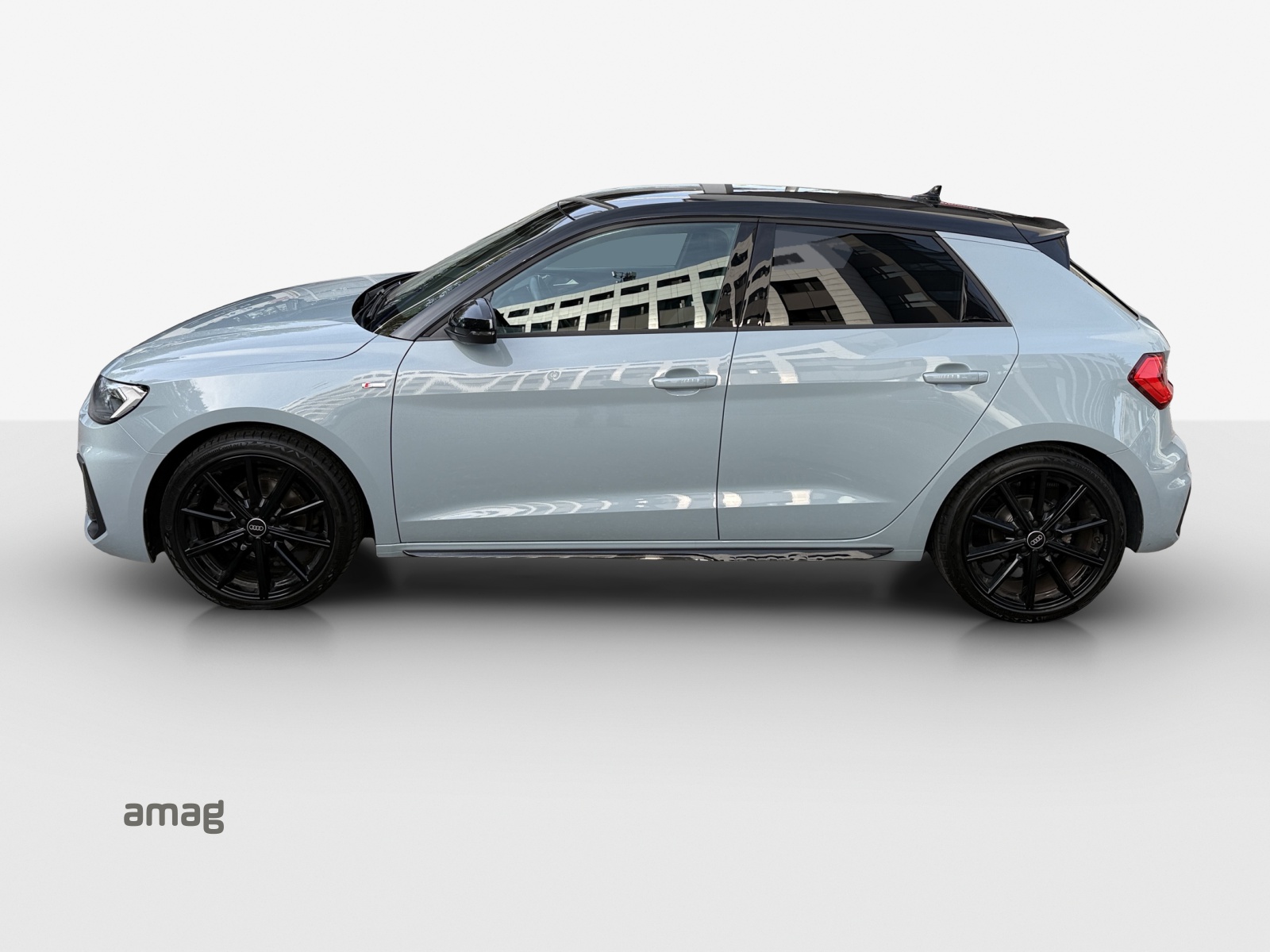 AUDI A1 Sportback 30 TFSI S Line Attraction S-tronic-image-1