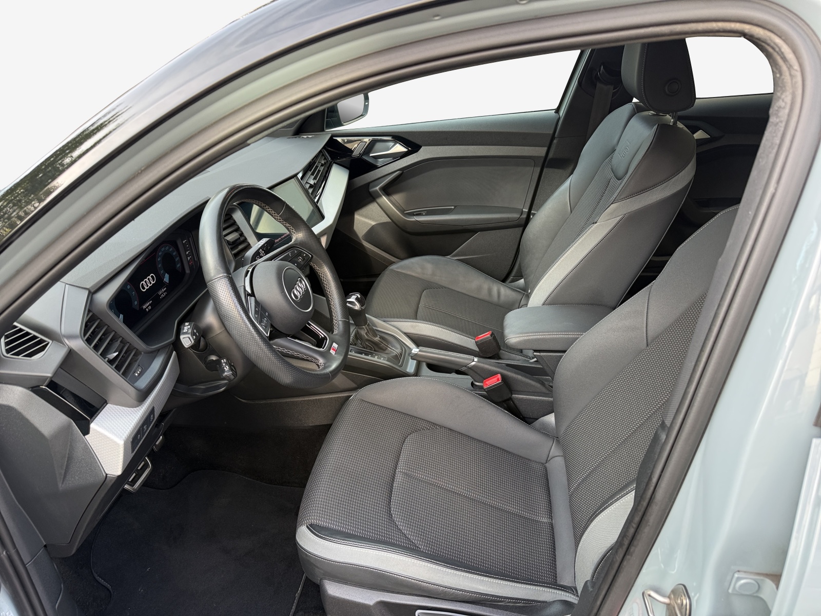 AUDI A1 Sportback 30 TFSI S Line Attraction S-tronic-image-7