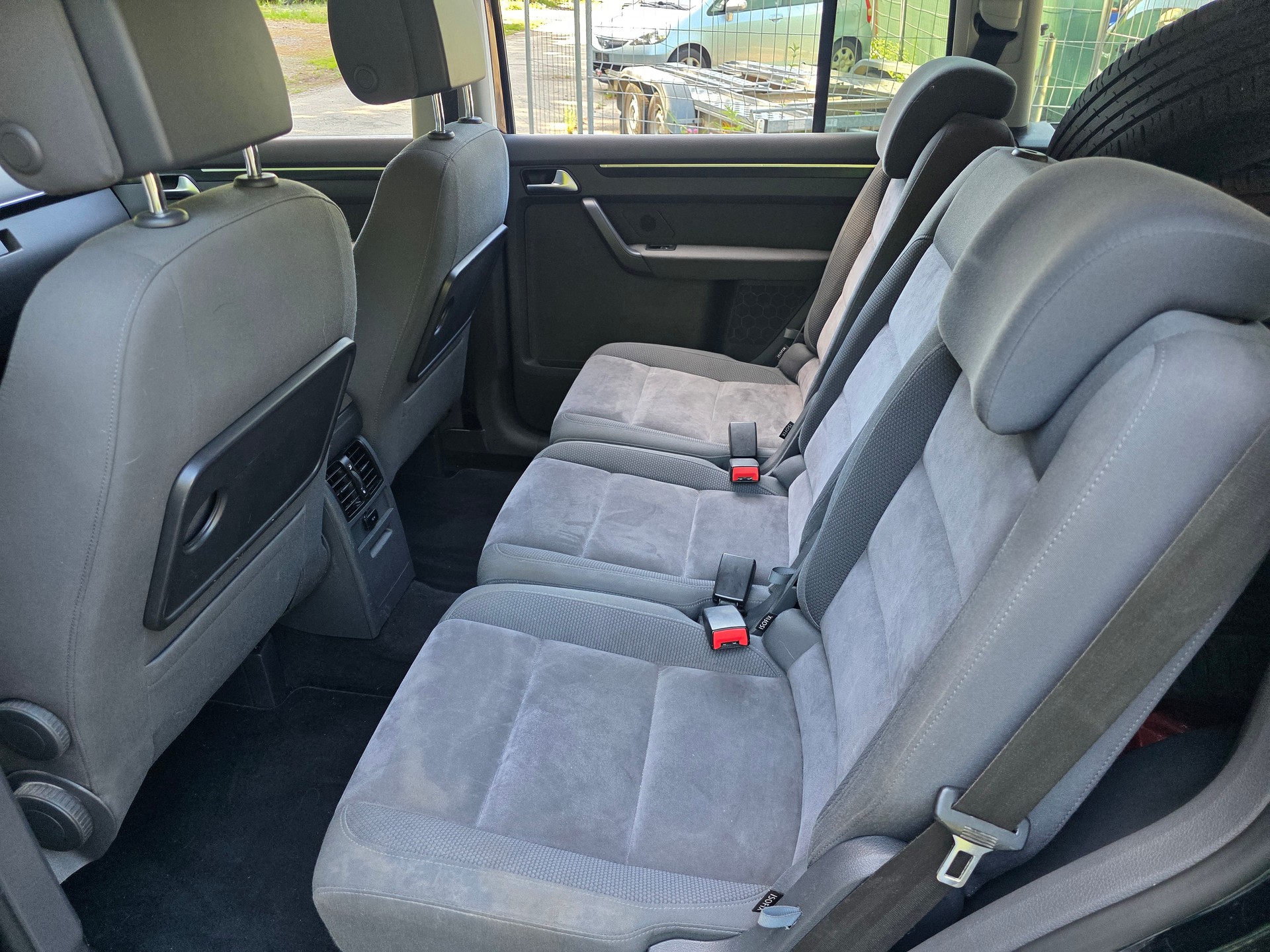 VW Touran 1.4 TSI Highline-image-12