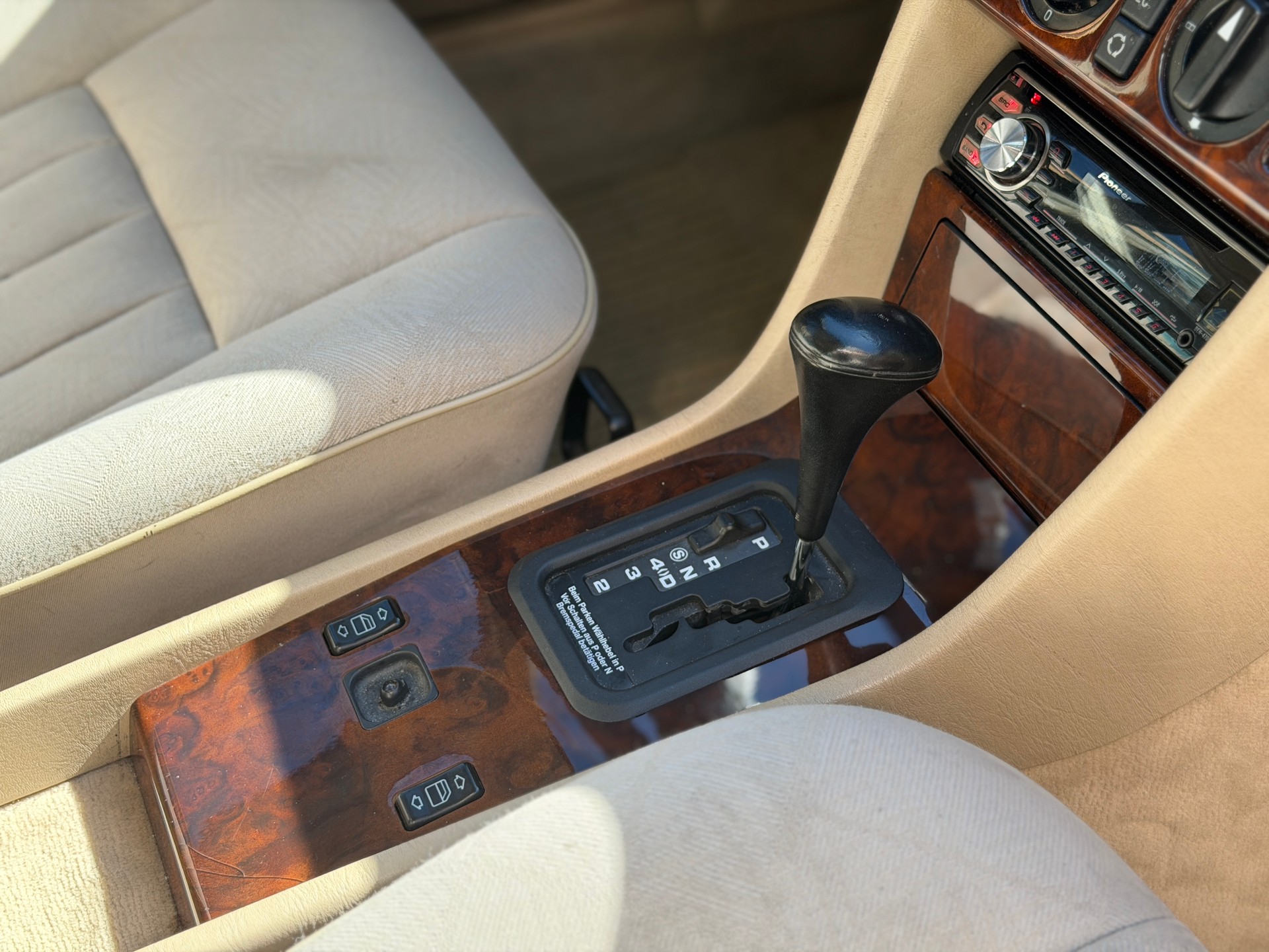 MERCEDES-BENZ E 280 Business Automatic-image-27