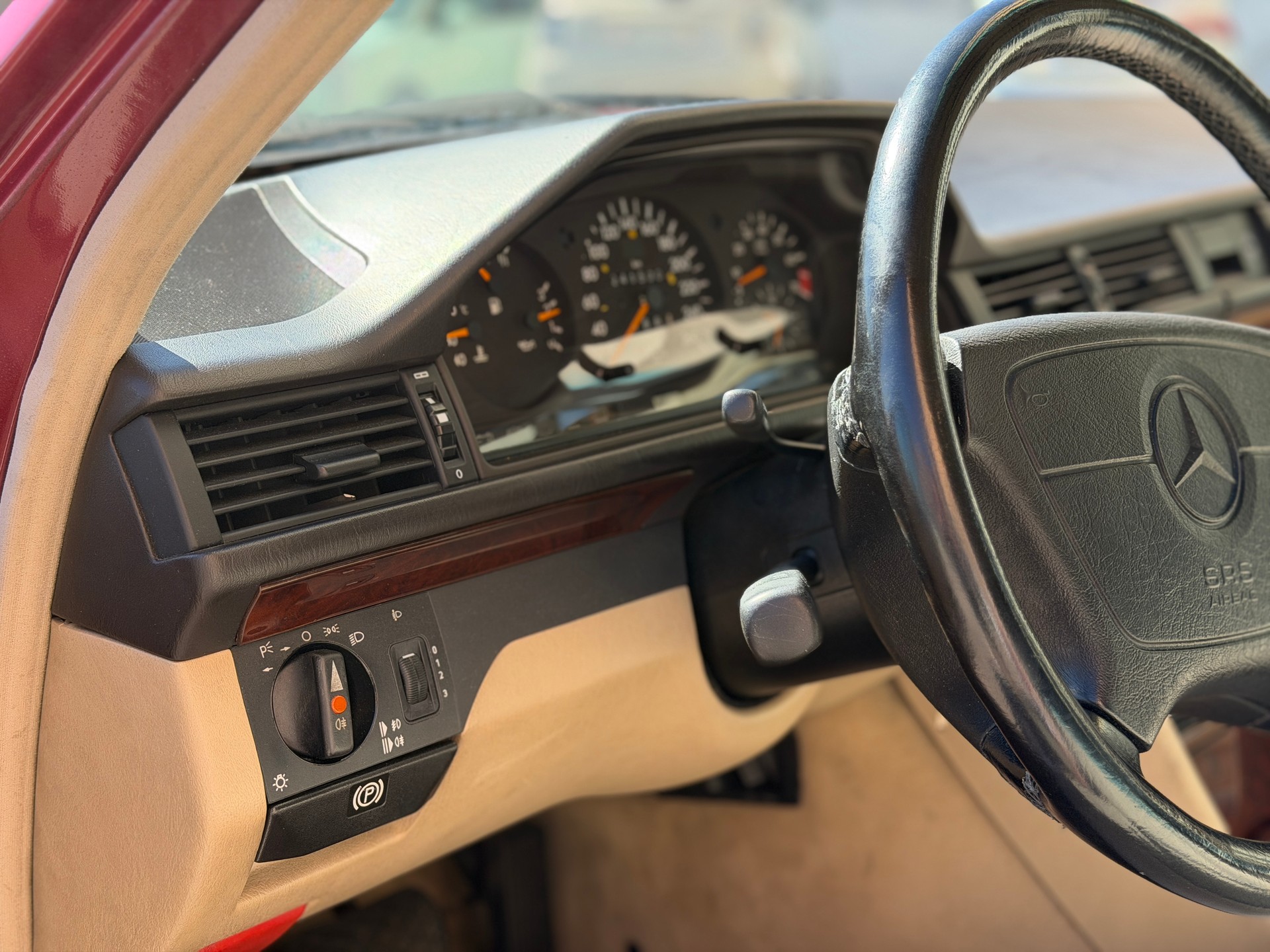 MERCEDES-BENZ E 280 Business Automatic-image-14