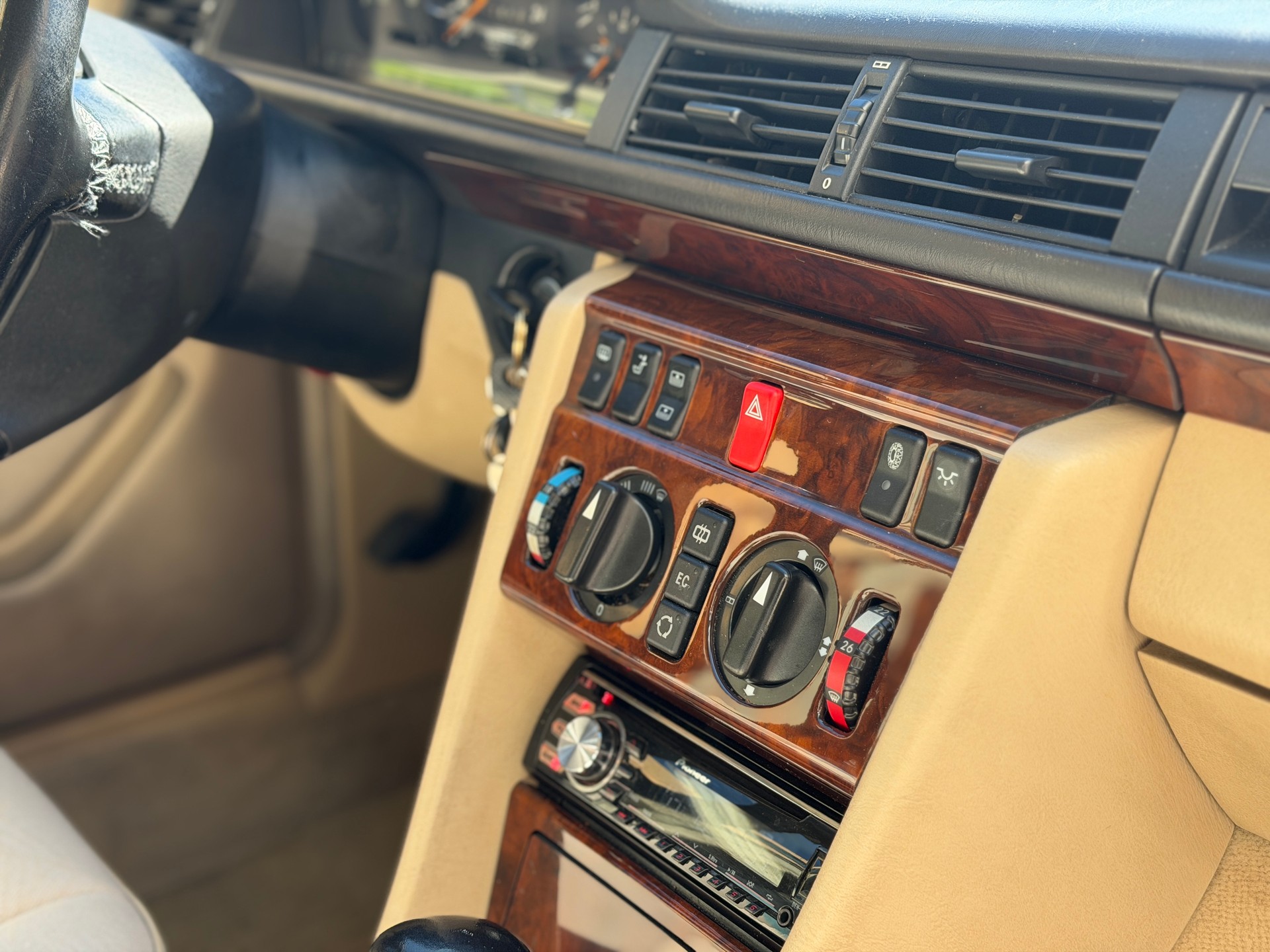 MERCEDES-BENZ E 280 Business Automatic-image-28