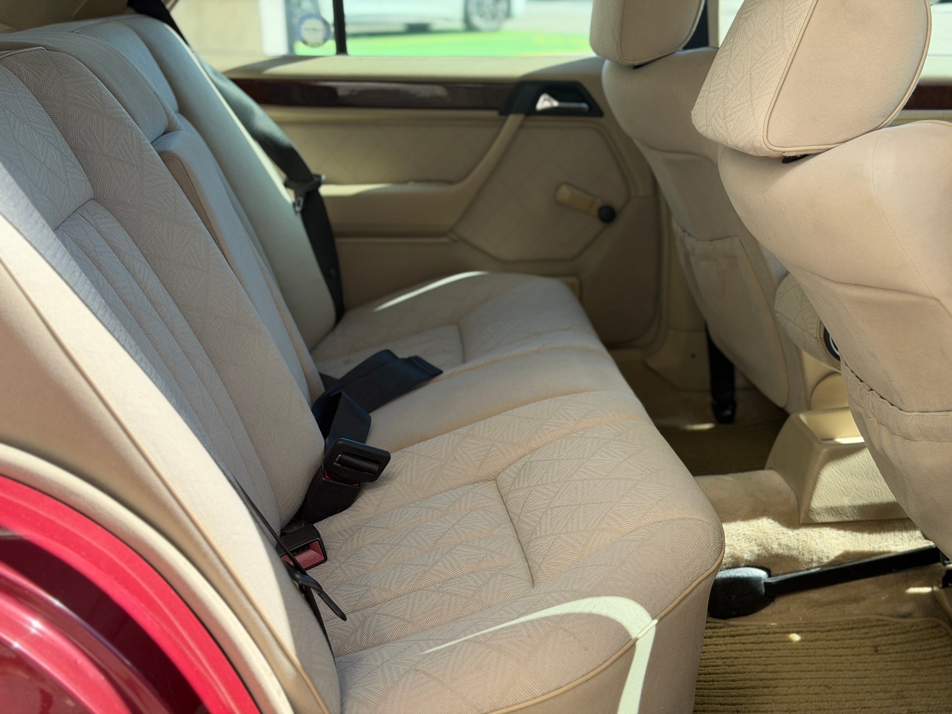 MERCEDES-BENZ E 280 Business Automatic-image-19