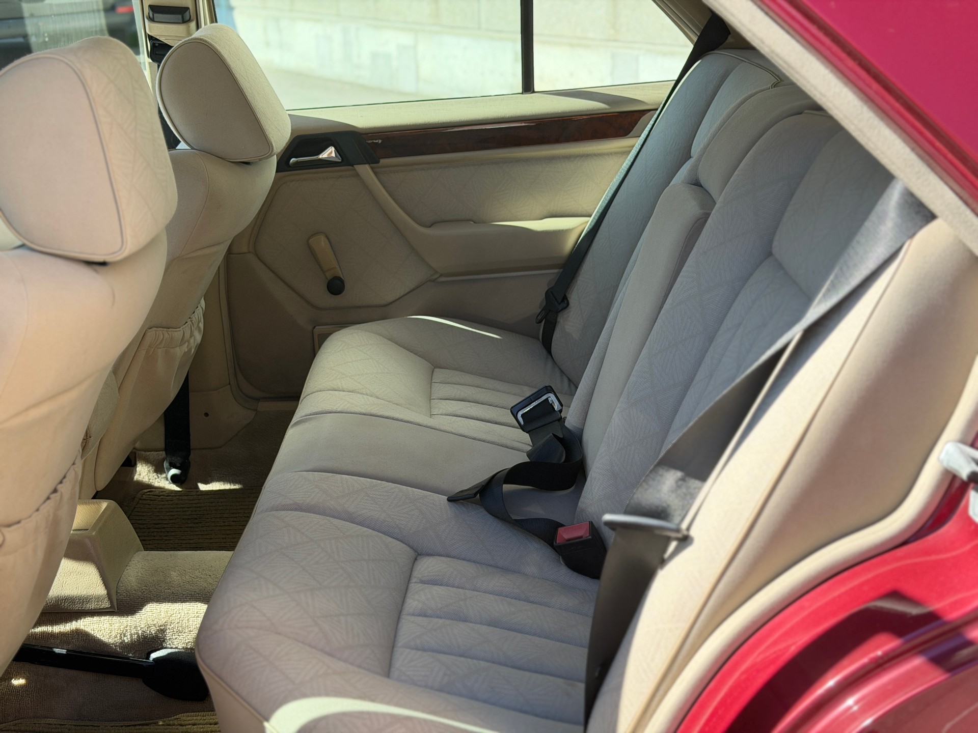 MERCEDES-BENZ E 280 Business Automatic-image-16