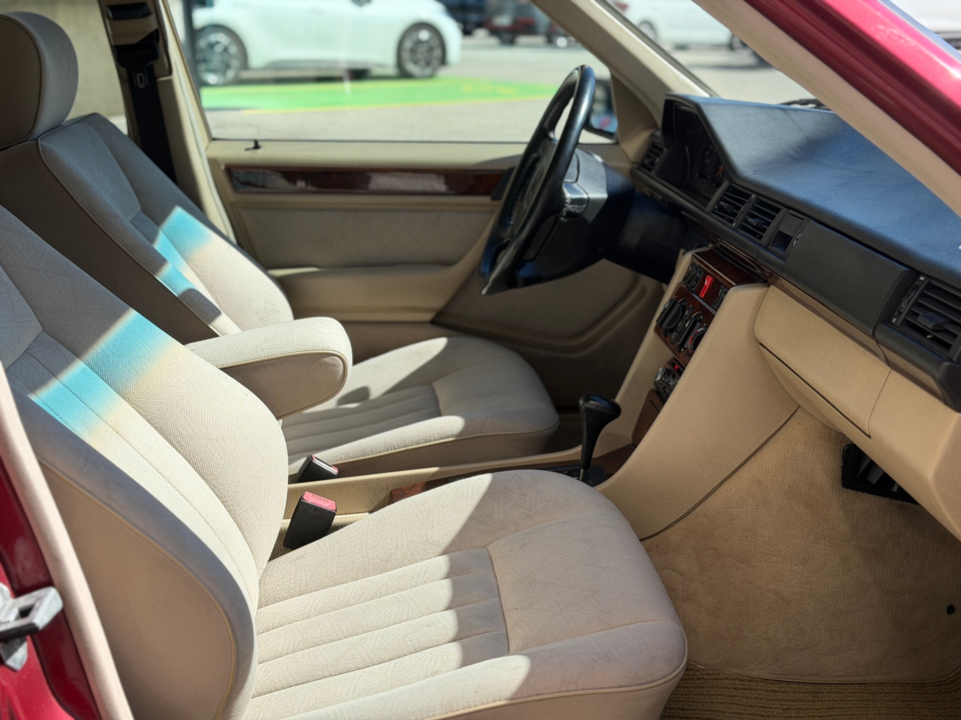 MERCEDES-BENZ E 280 Business Automatic-image-26