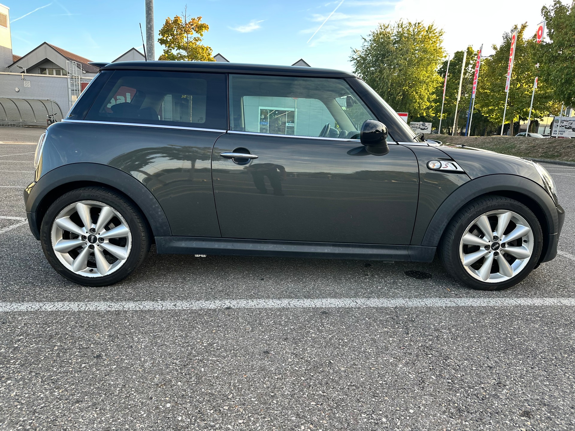 MINI 1.6i Cooper S-image-1