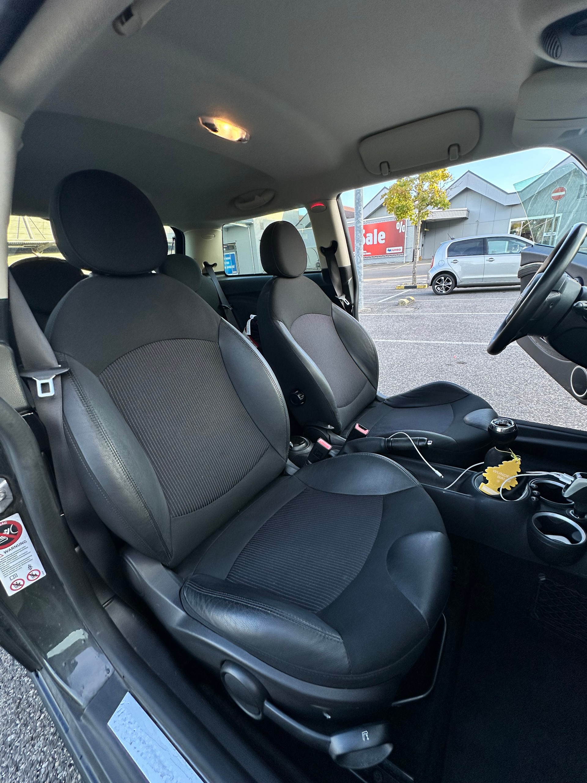 MINI 1.6i Cooper S-image-5