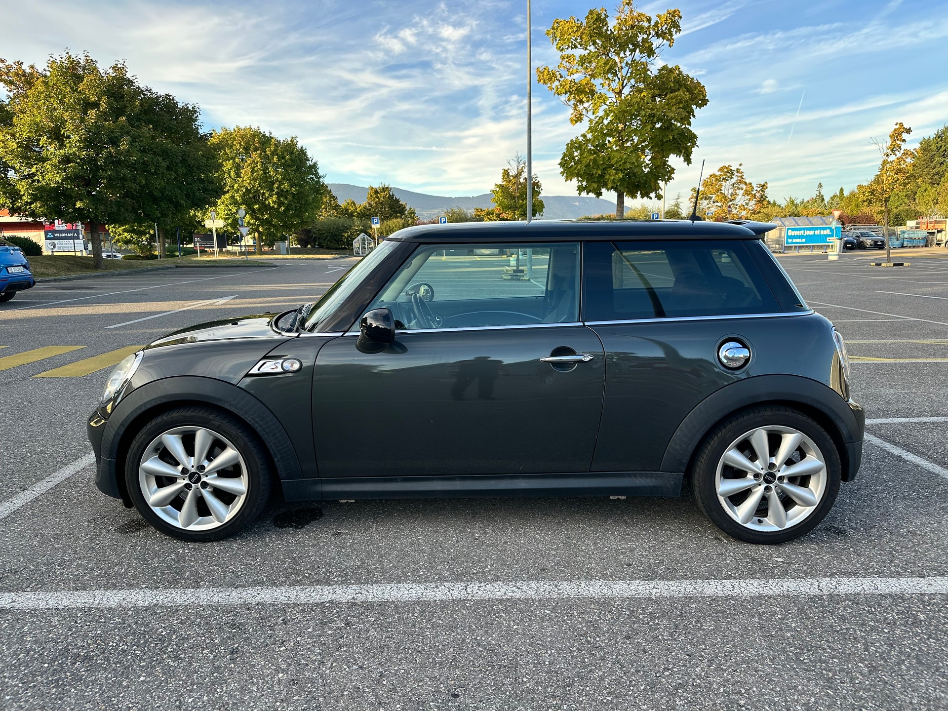 MINI 1.6i Cooper S-image-3