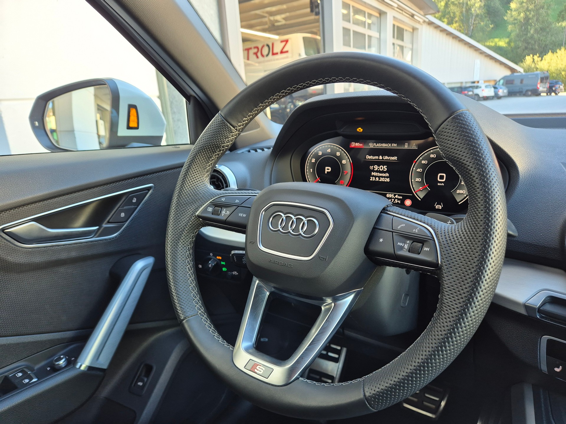 AUDI Q2 40 TFSI advanced Attraction quattro S-tronic-image-11