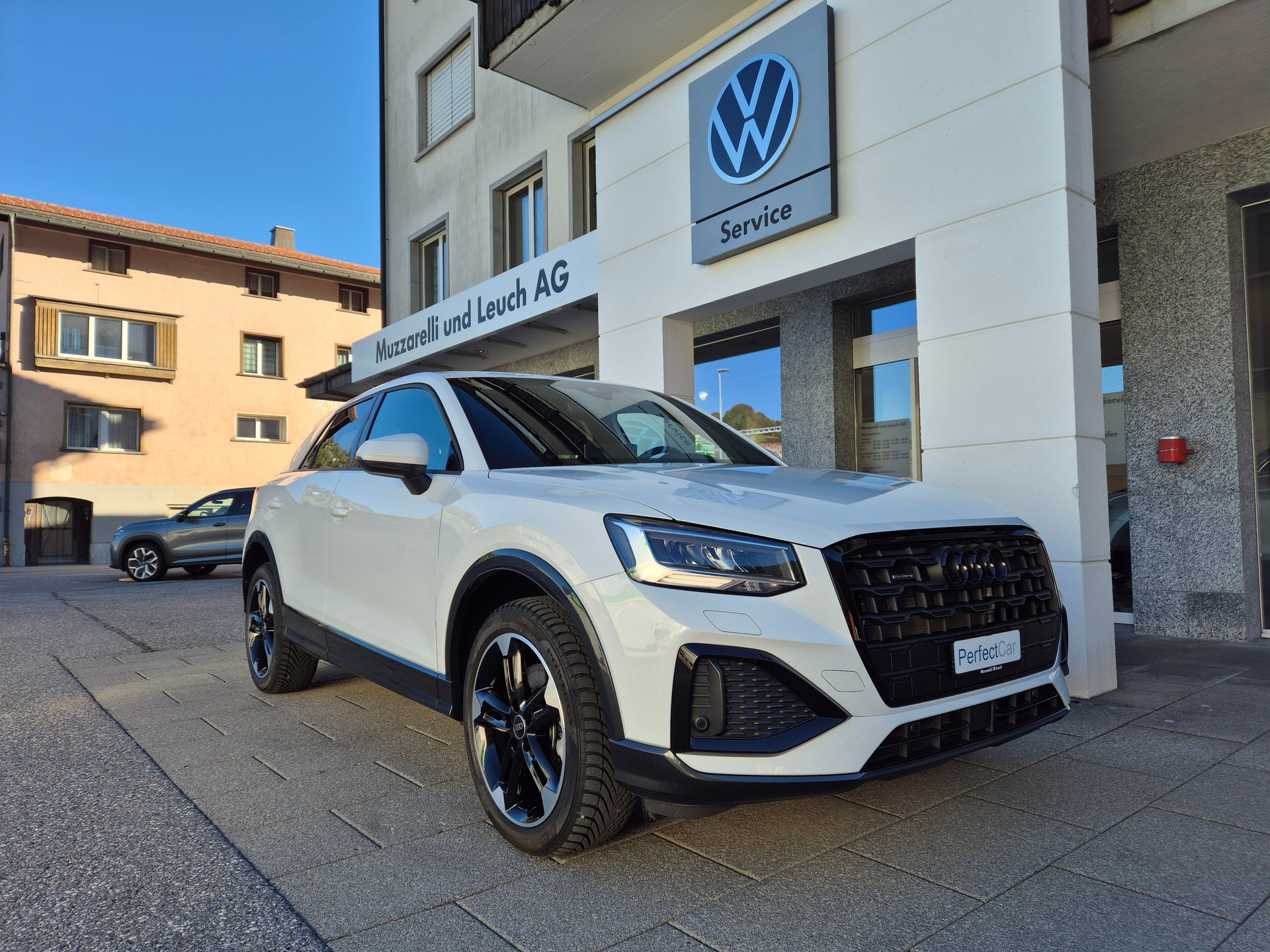 AUDI Q2 40 TFSI advanced Attraction quattro S-tronic-image-0