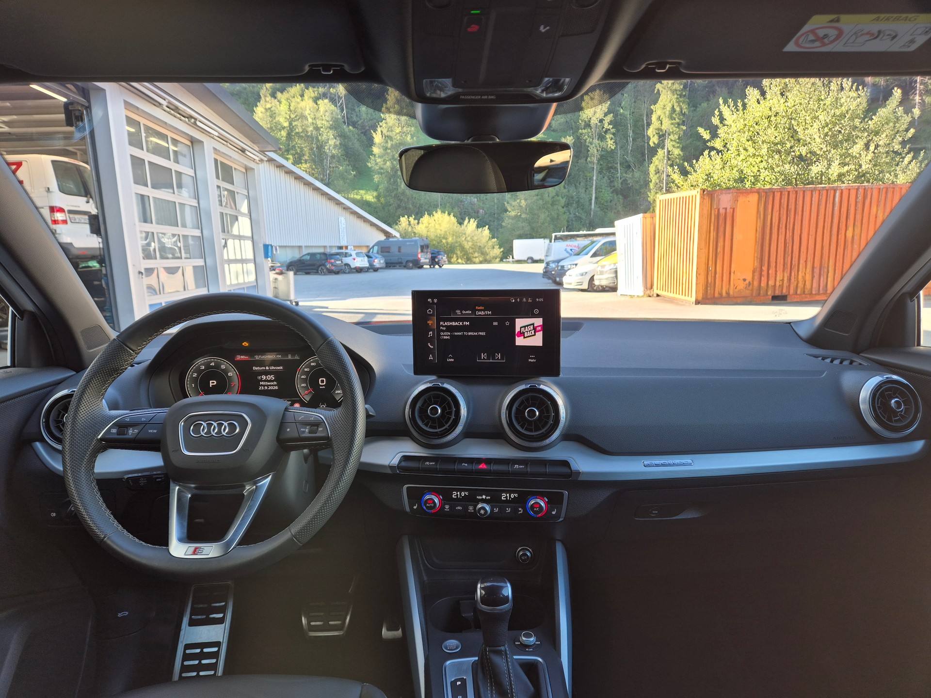 AUDI Q2 40 TFSI advanced Attraction quattro S-tronic-image-9