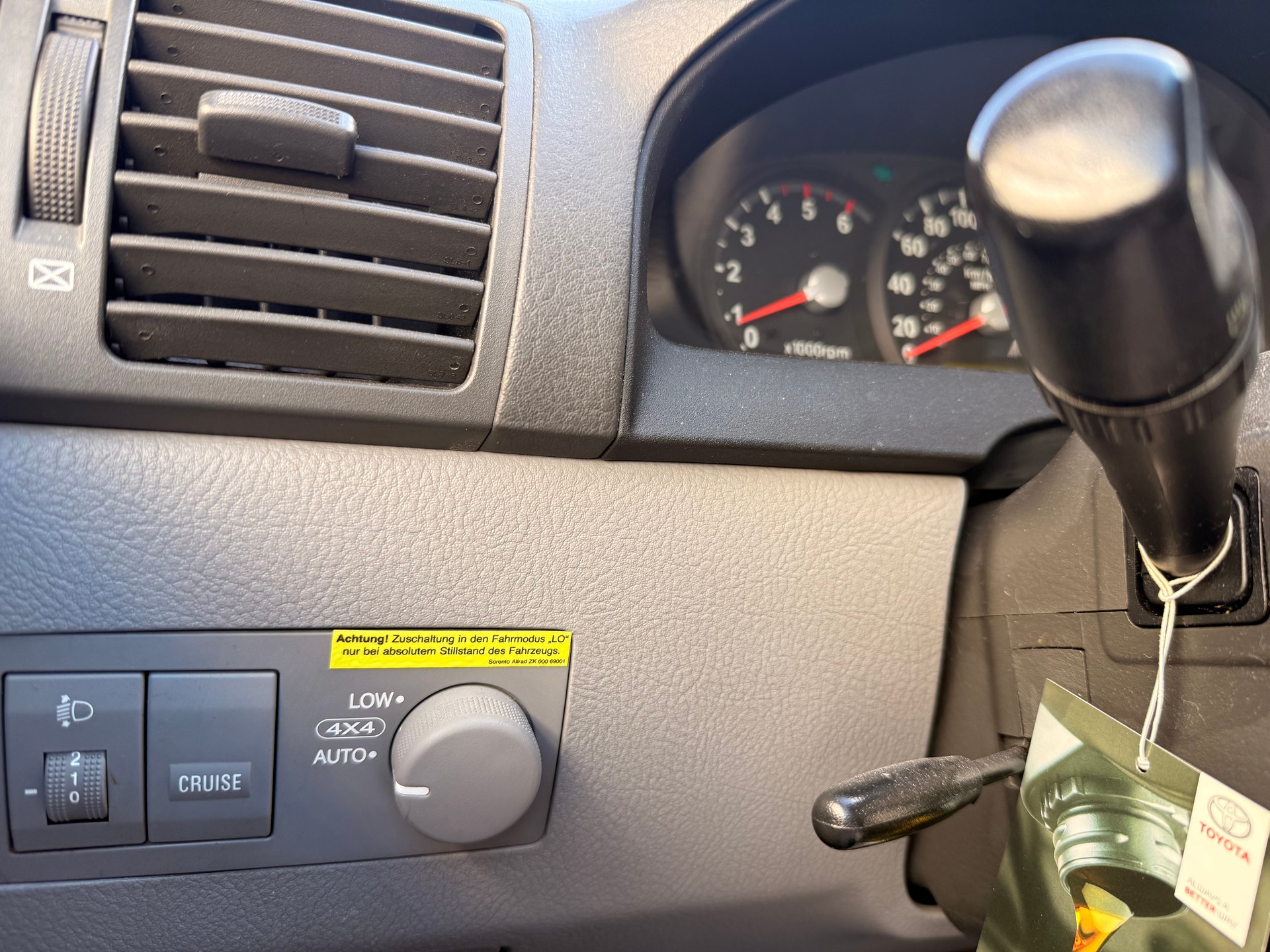 KIA Sorento 3.5 V6 Executive *Aus erster Hand *Sehr gut Fahrbar *Leder *Automat *Klimaautomatik *Tempomat-image-12