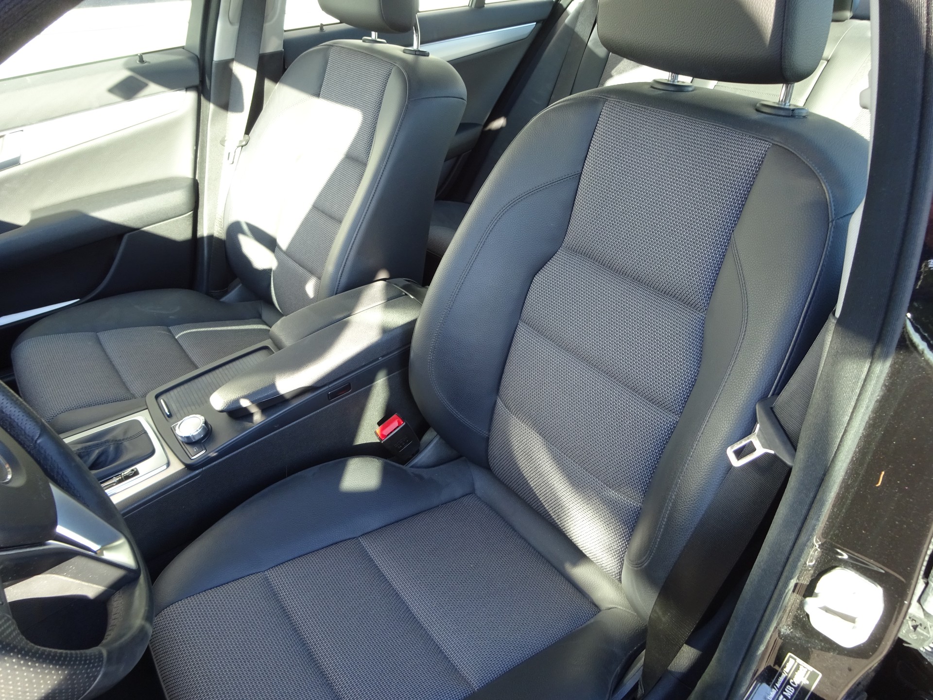 MERCEDES-BENZ C 180 BlueEfficiency Avantgarde 7G-Tronic-image-6