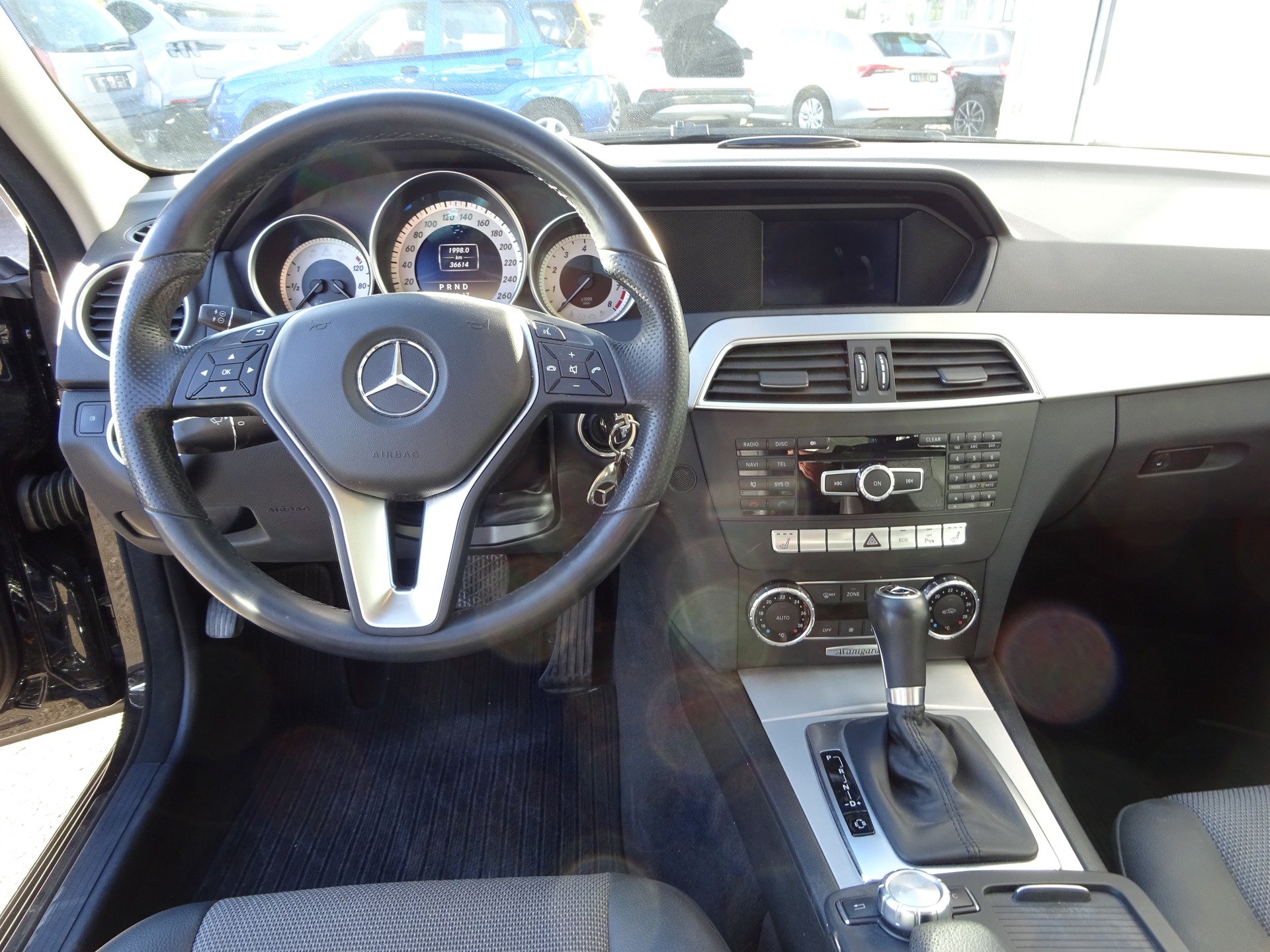 MERCEDES-BENZ C 180 BlueEfficiency Avantgarde 7G-Tronic-image-8