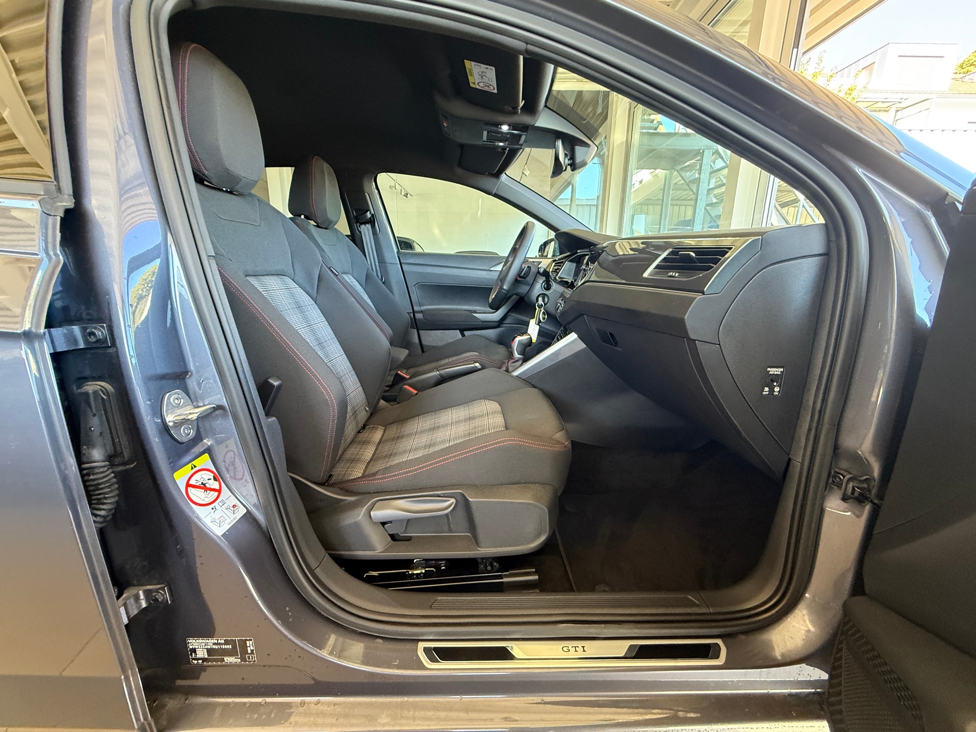 VW Polo 2.0 TSI GTI DSG *** DISTANZREGLER ***-image-15