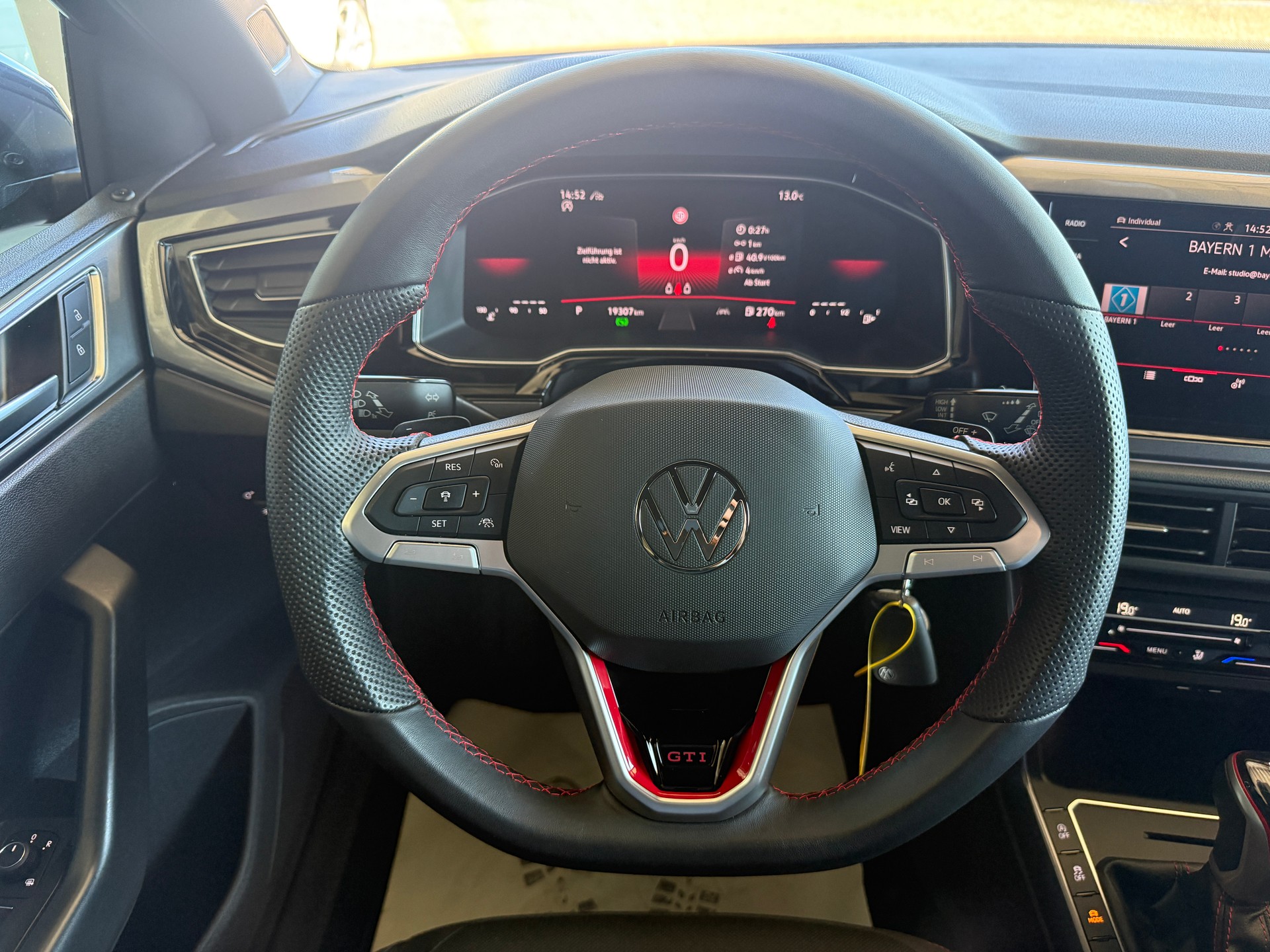 VW Polo 2.0 TSI GTI DSG *** DISTANZREGLER ***-image-11