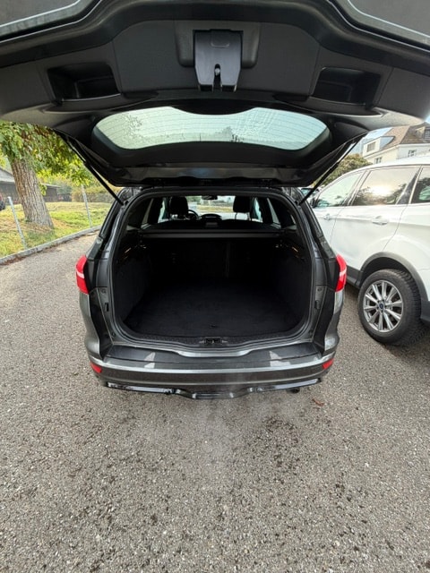 FORD Focus 1.5 SCTi ST Line Automatic-image-5