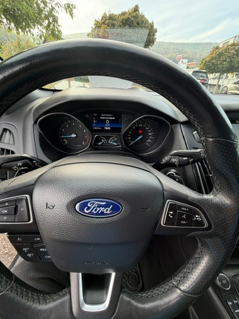 FORD Focus 1.5 SCTi ST Line Automatic-image-8
