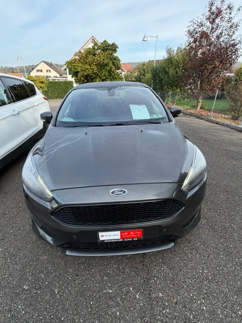 FORD Focus 1.5 SCTi ST Line Automatic-image-1