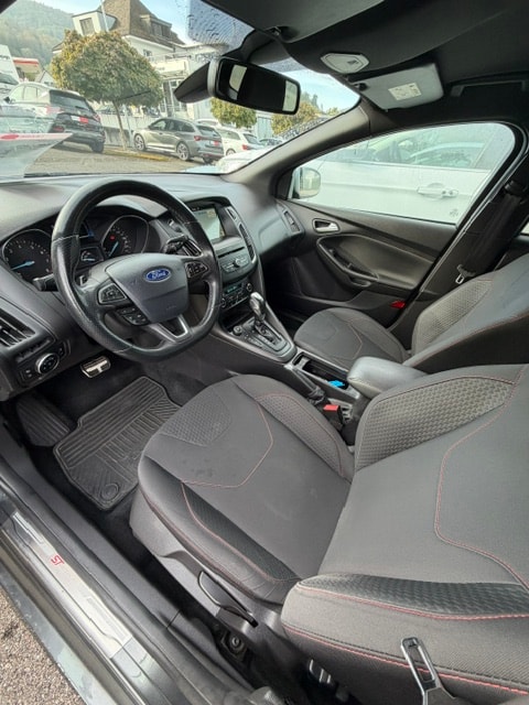 FORD Focus 1.5 SCTi ST Line Automatic-image-7